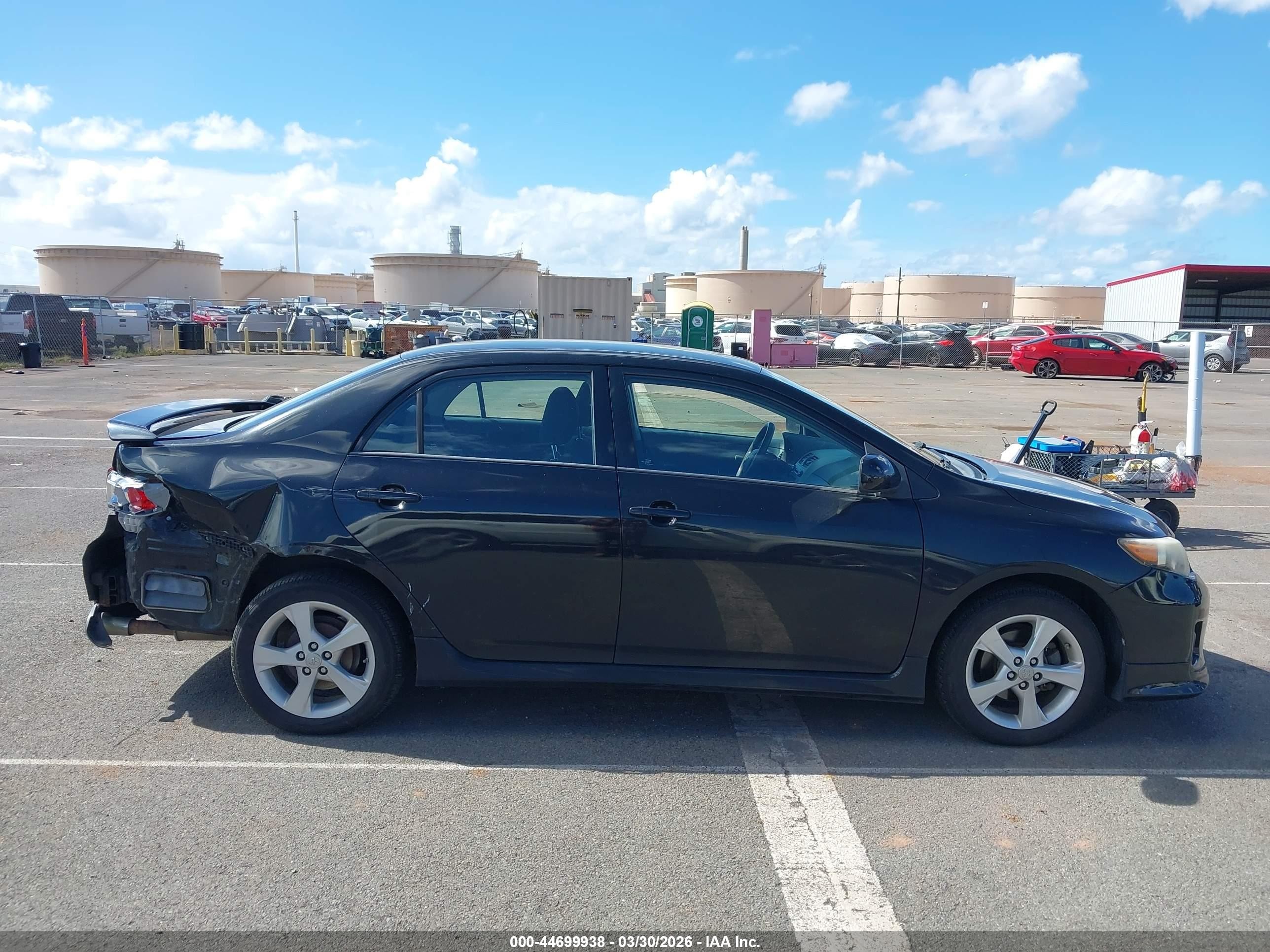 2011 Toyota Corolla S Черный vin: 2T1BU4EE9BC651712