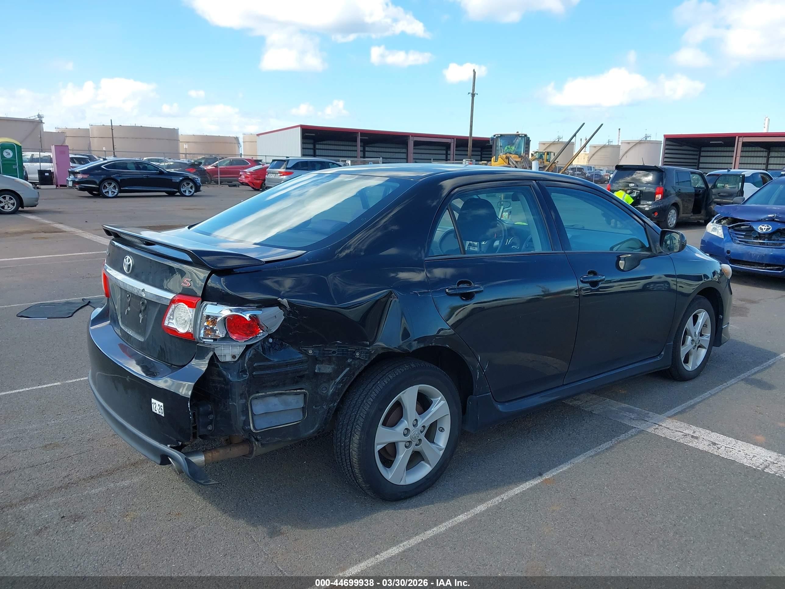 2011 Toyota Corolla S Черный vin: 2T1BU4EE9BC651712
