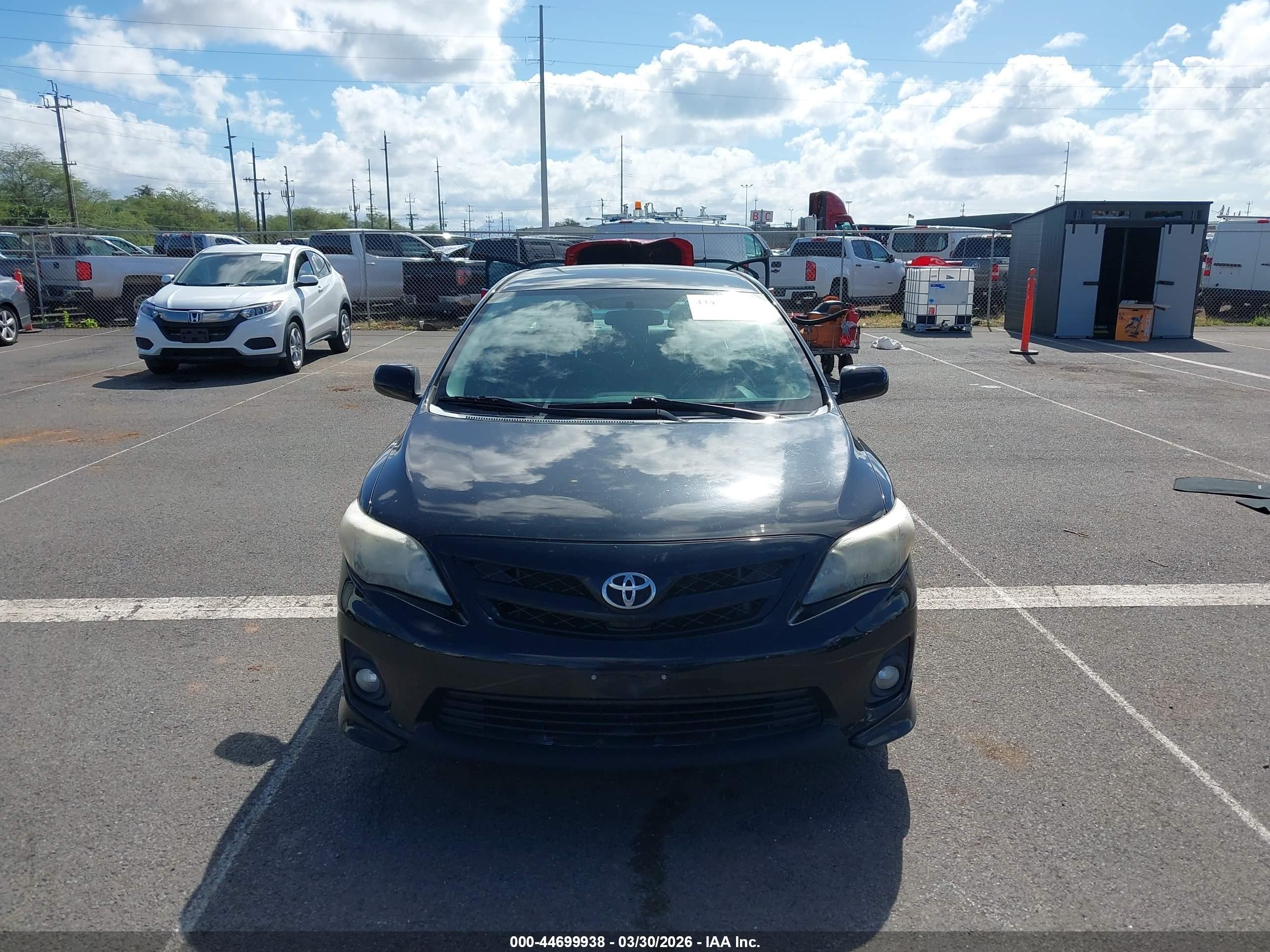 2011 Toyota Corolla S Черный vin: 2T1BU4EE9BC651712