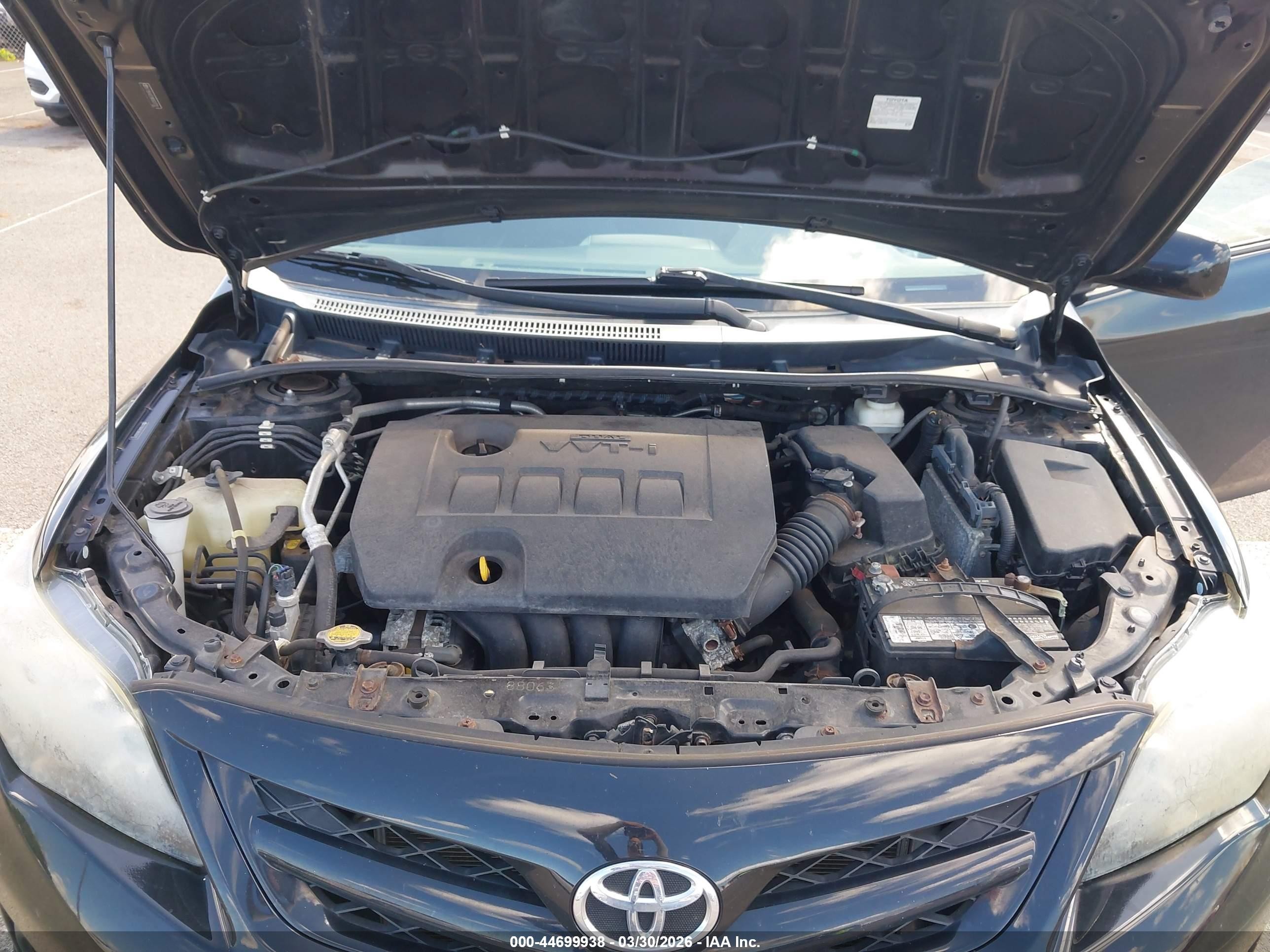 2011 Toyota Corolla S Черный vin: 2T1BU4EE9BC651712