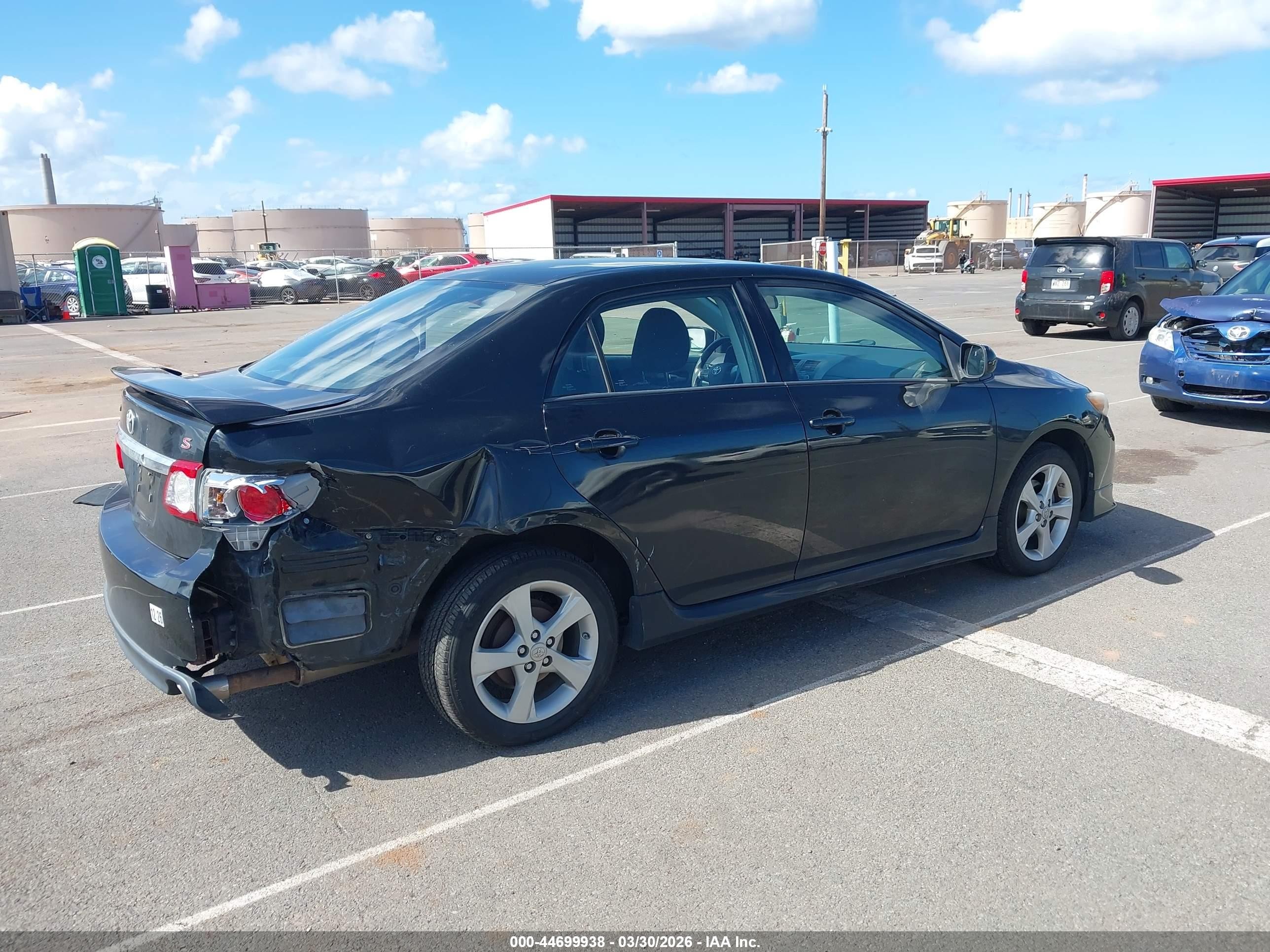 2011 Toyota Corolla S Черный vin: 2T1BU4EE9BC651712