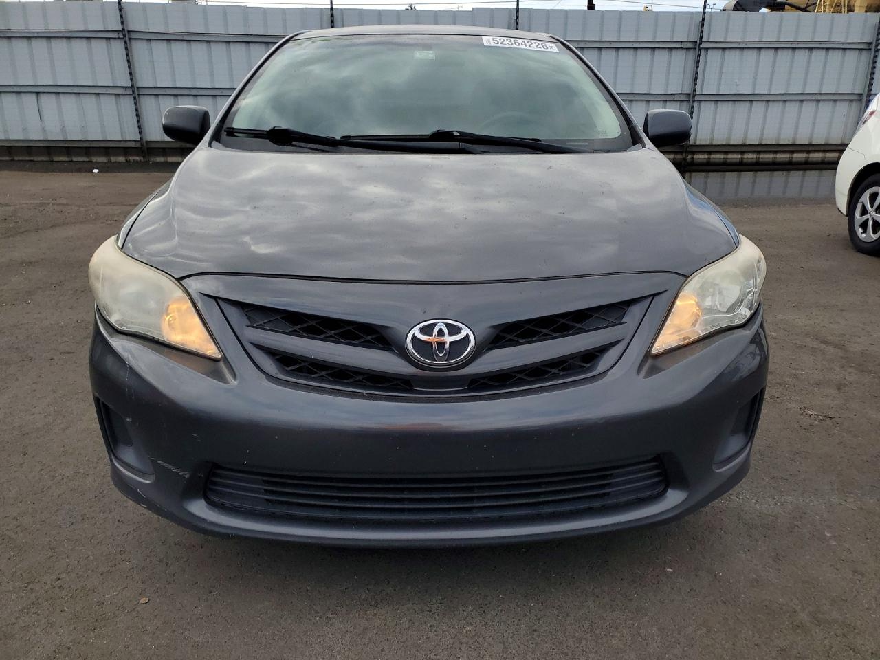 2011 Toyota Corolla Le Gray vin: 2T1BU4EE9BC661284
