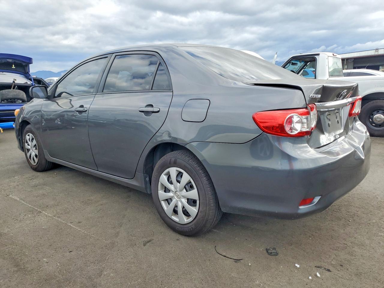 2011 Toyota Corolla Le Gray vin: 2T1BU4EE9BC661284