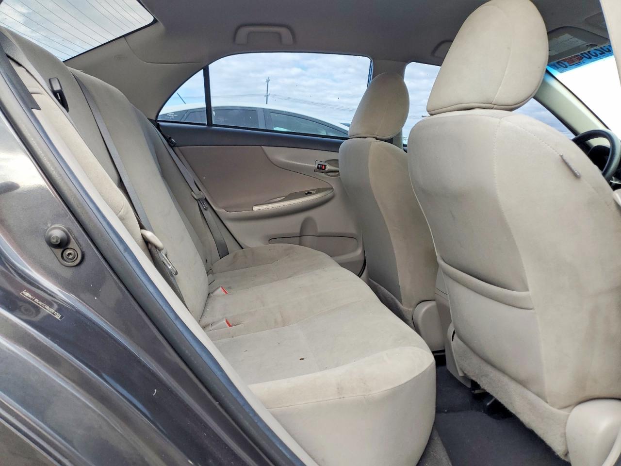 2011 Toyota Corolla Le Gray vin: 2T1BU4EE9BC661284