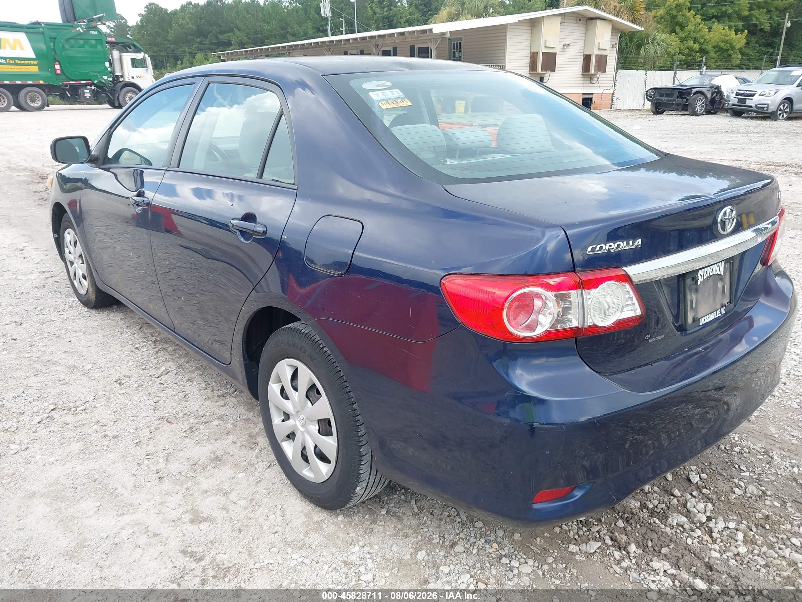 2011 Toyota Corolla Le Blue vin: 2T1BU4EE9BC666565