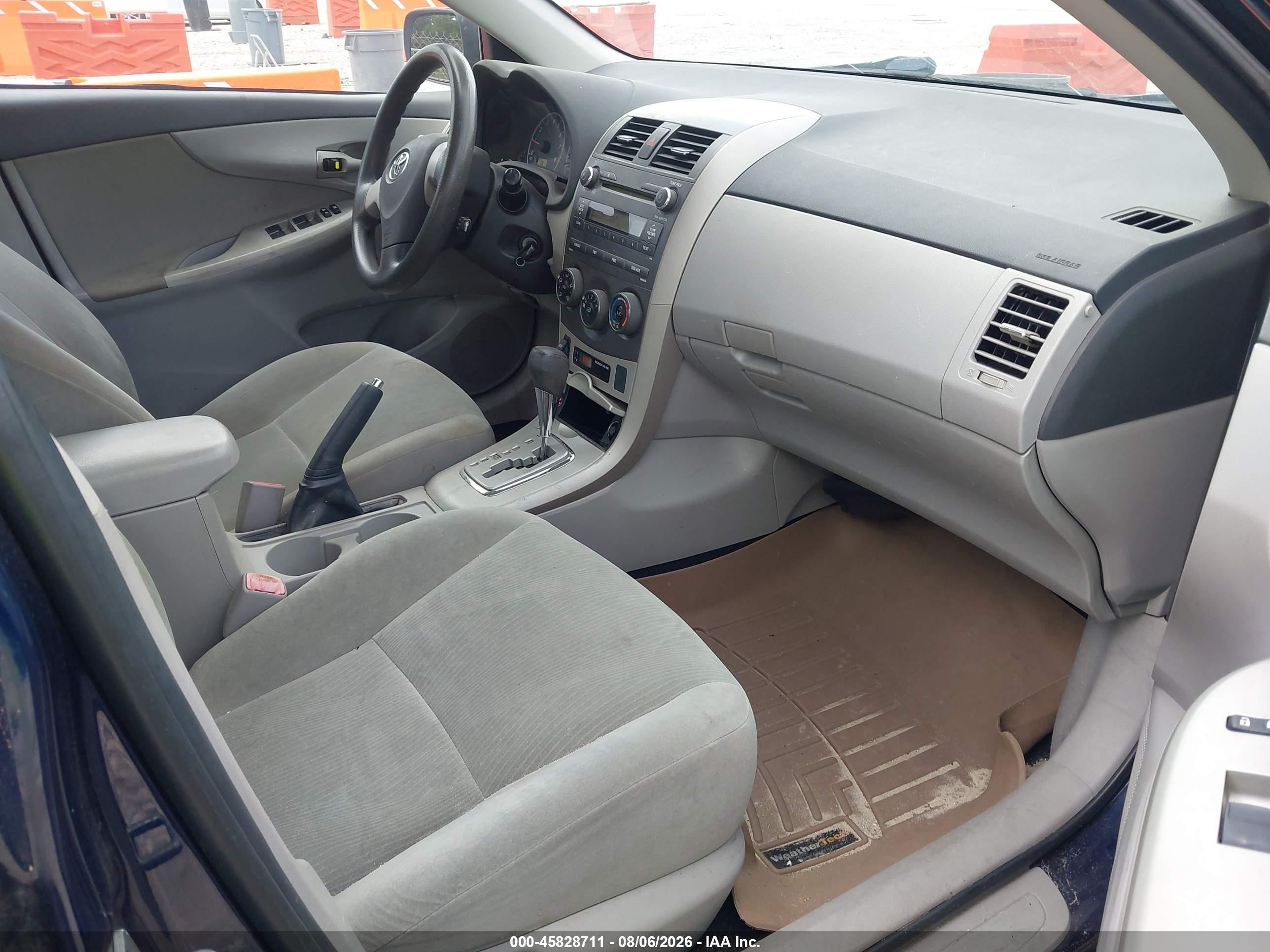 2011 Toyota Corolla Le Blue vin: 2T1BU4EE9BC666565