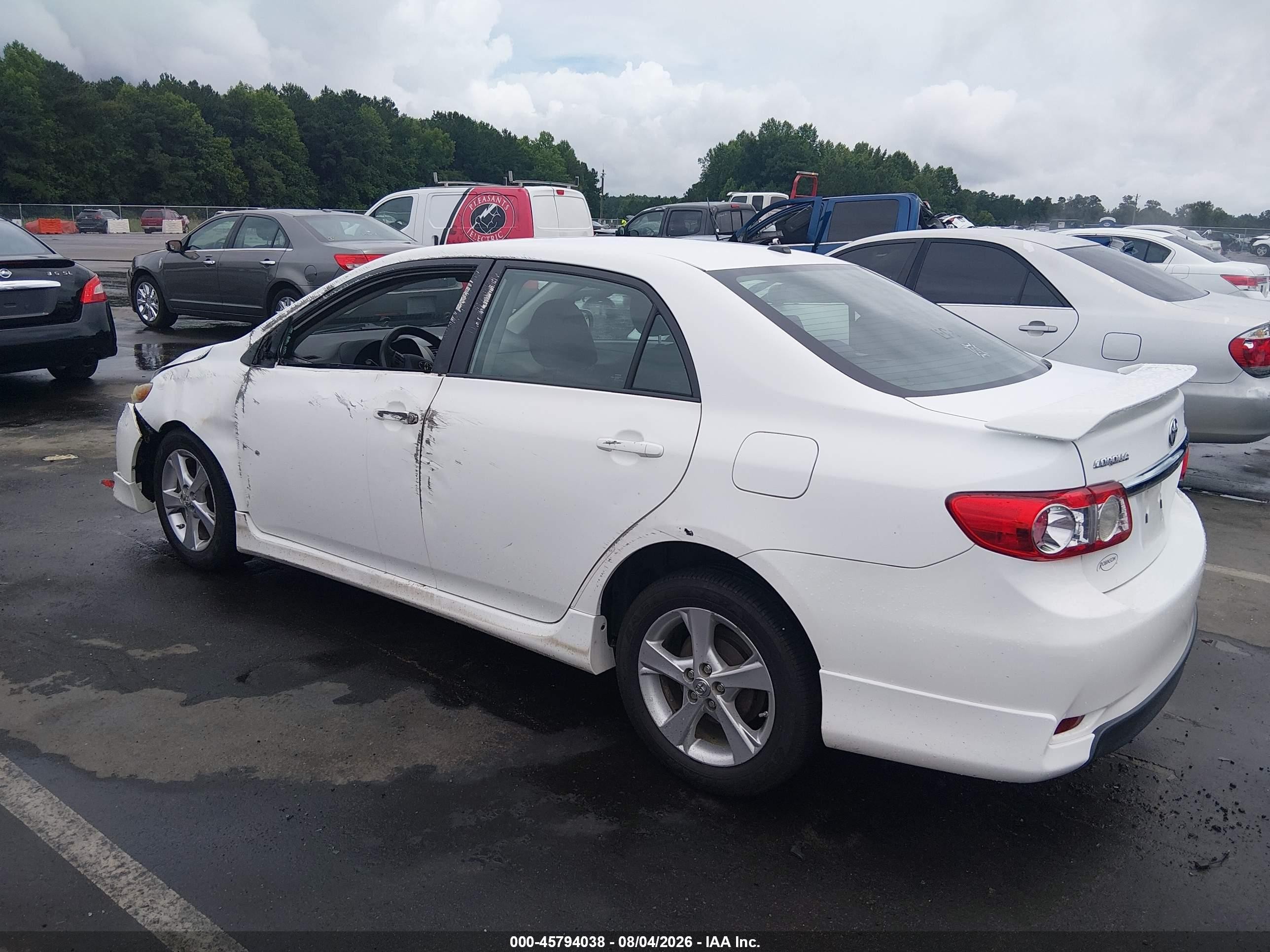 2011 Toyota Corolla S White vin: 2T1BU4EE9BC672267