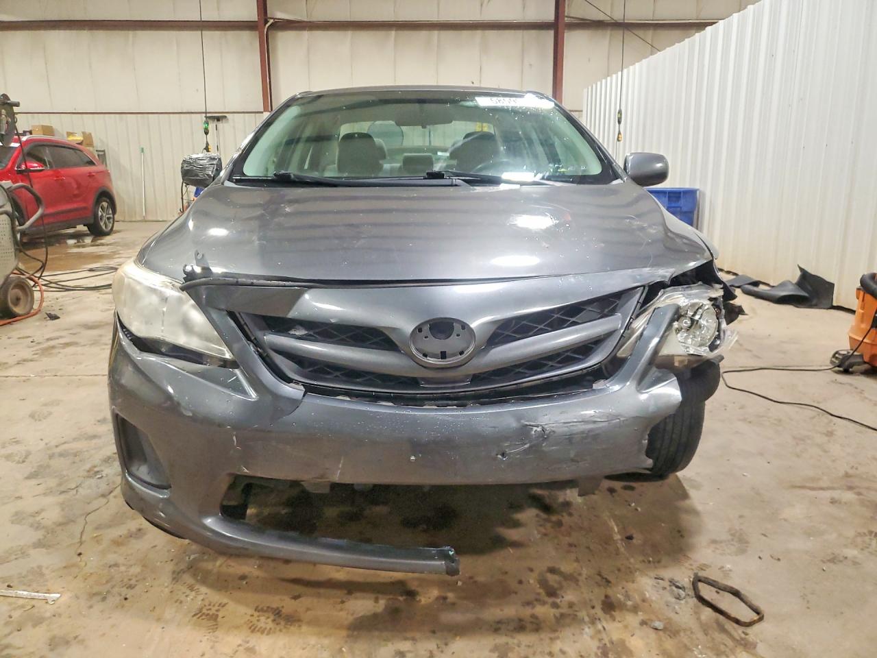 2011 Toyota Corolla Le Gray vin: 2T1BU4EE9BC677341