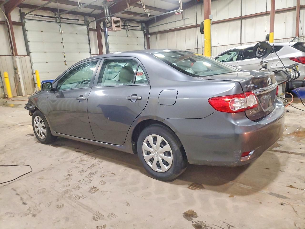 2011 Toyota Corolla Le Gray vin: 2T1BU4EE9BC677341