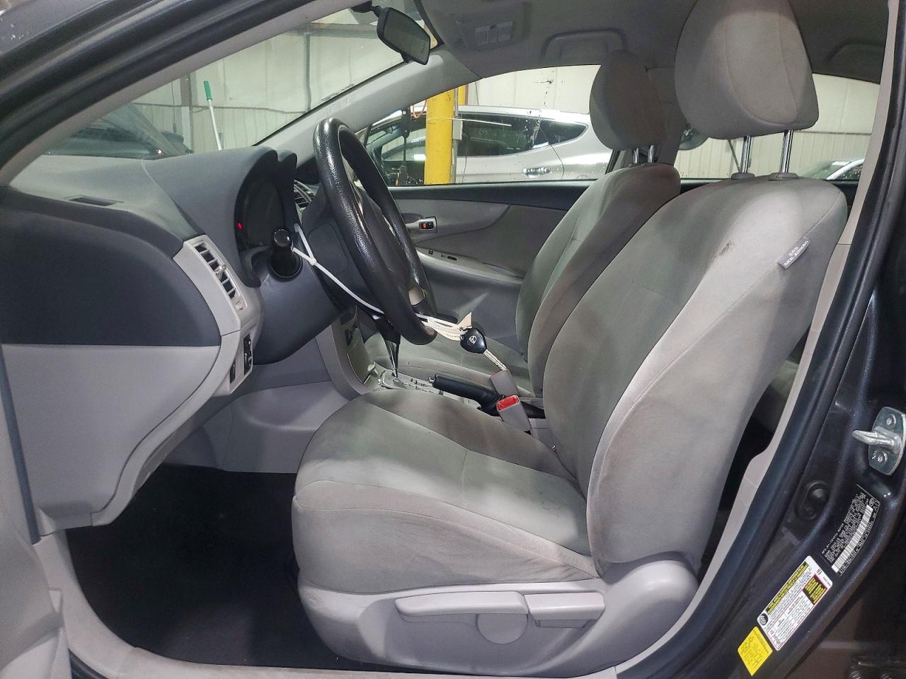 2011 Toyota Corolla Le Gray vin: 2T1BU4EE9BC677341