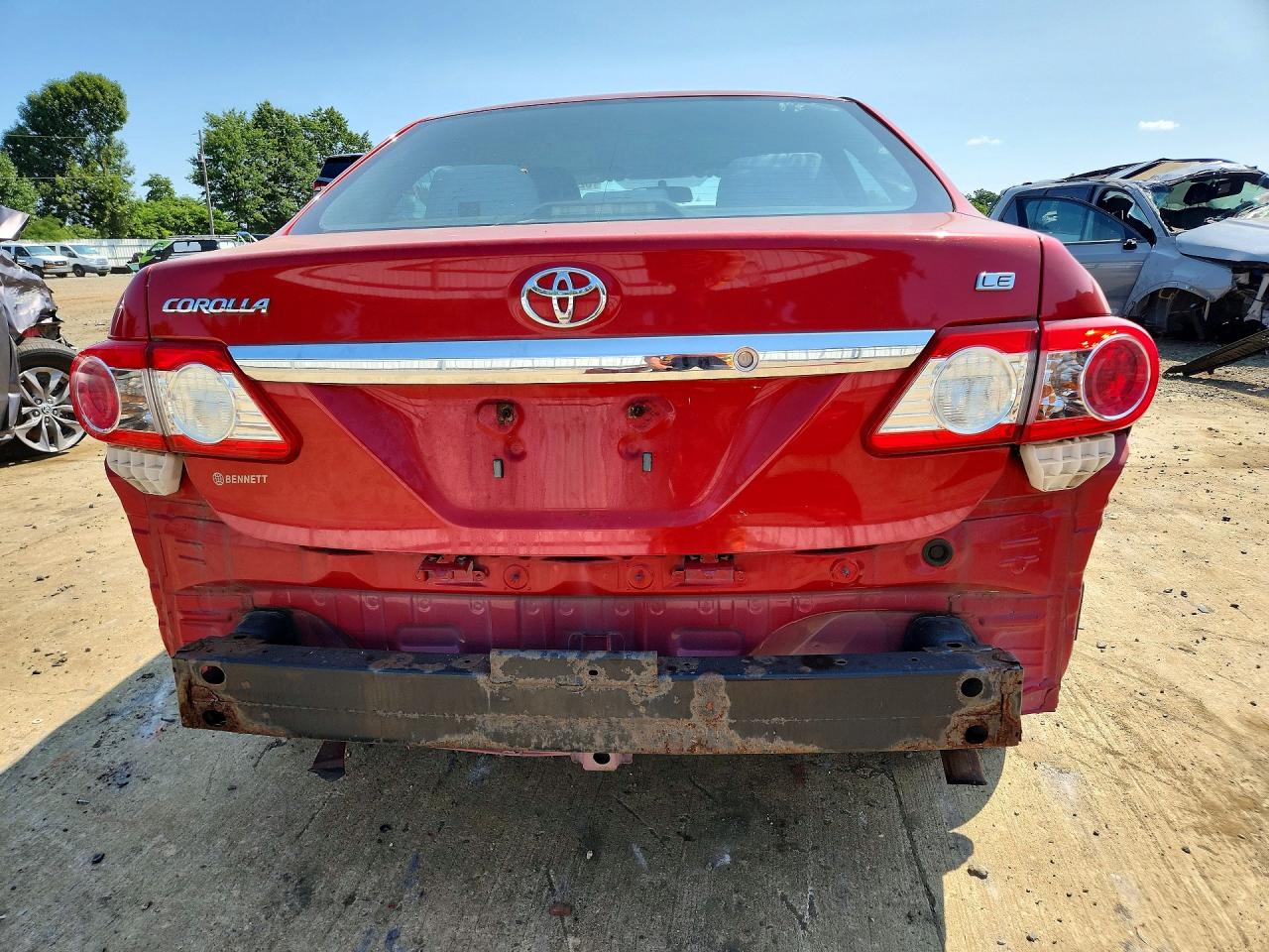 2011 Toyota Corolla Le Red vin: 2T1BU4EE9BC683771