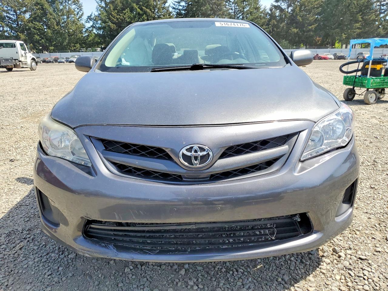 2011 Toyota Corolla Le Gray vin: 2T1BU4EE9BC701329