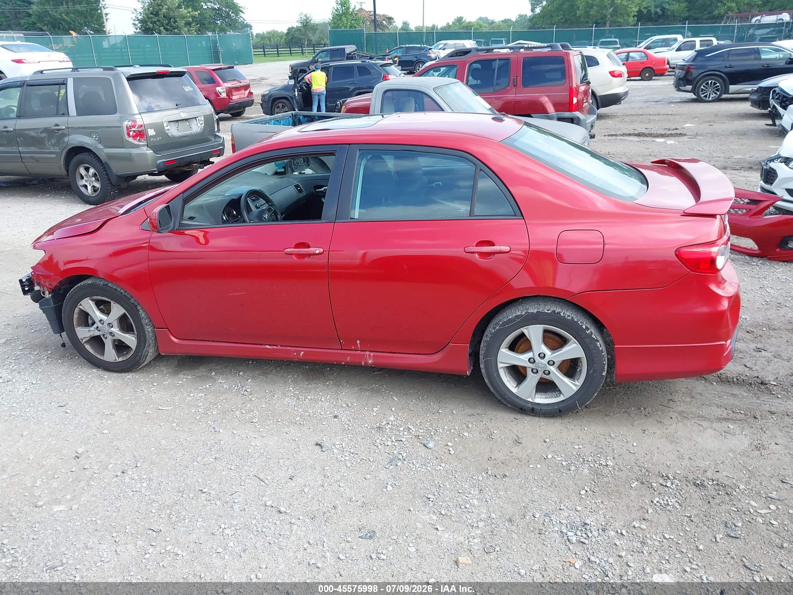2011 Toyota Corolla S Red vin: 2T1BU4EE9BC711102