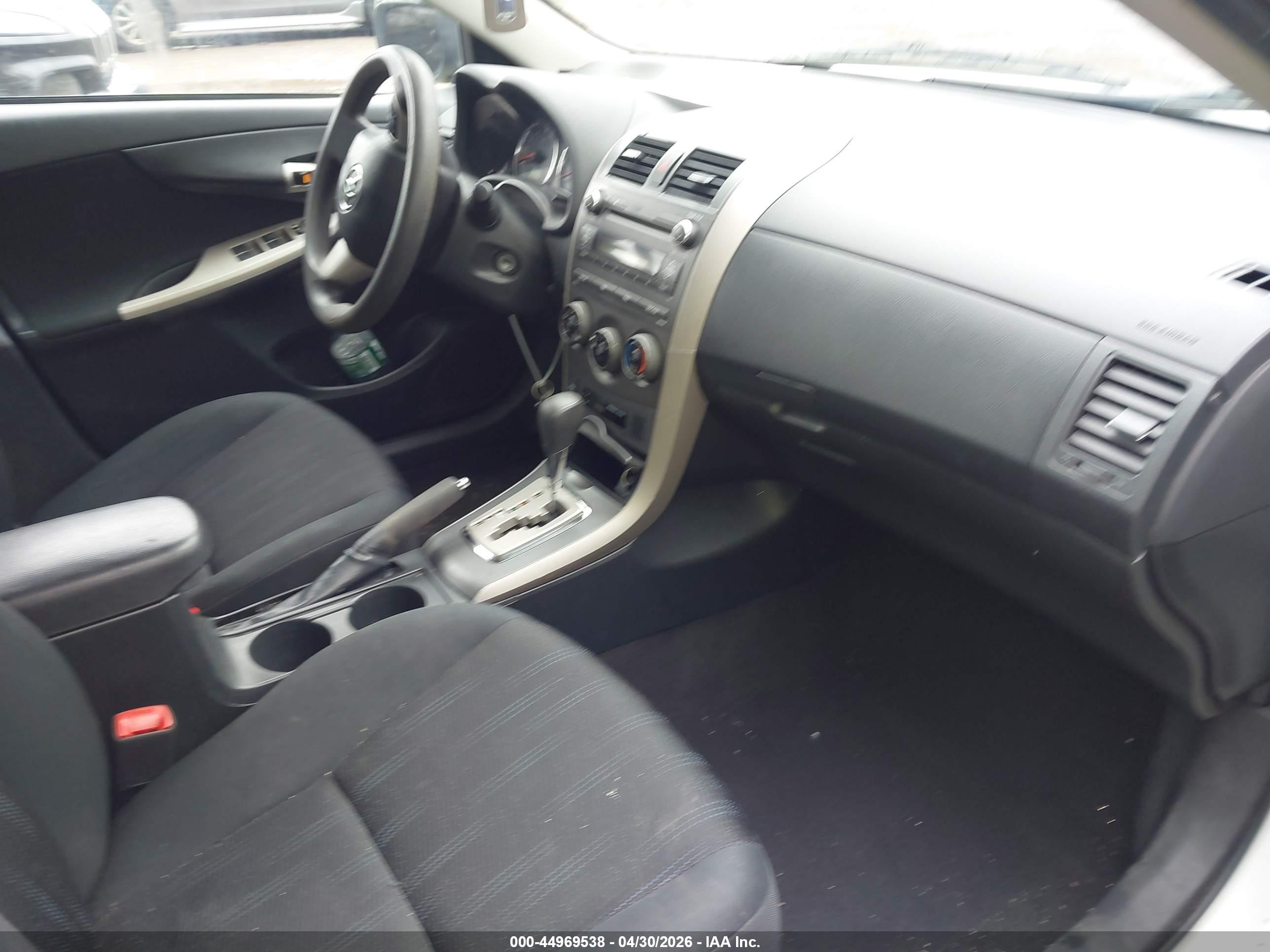 2011 Toyota Corolla S White vin: 2T1BU4EE9BC714954