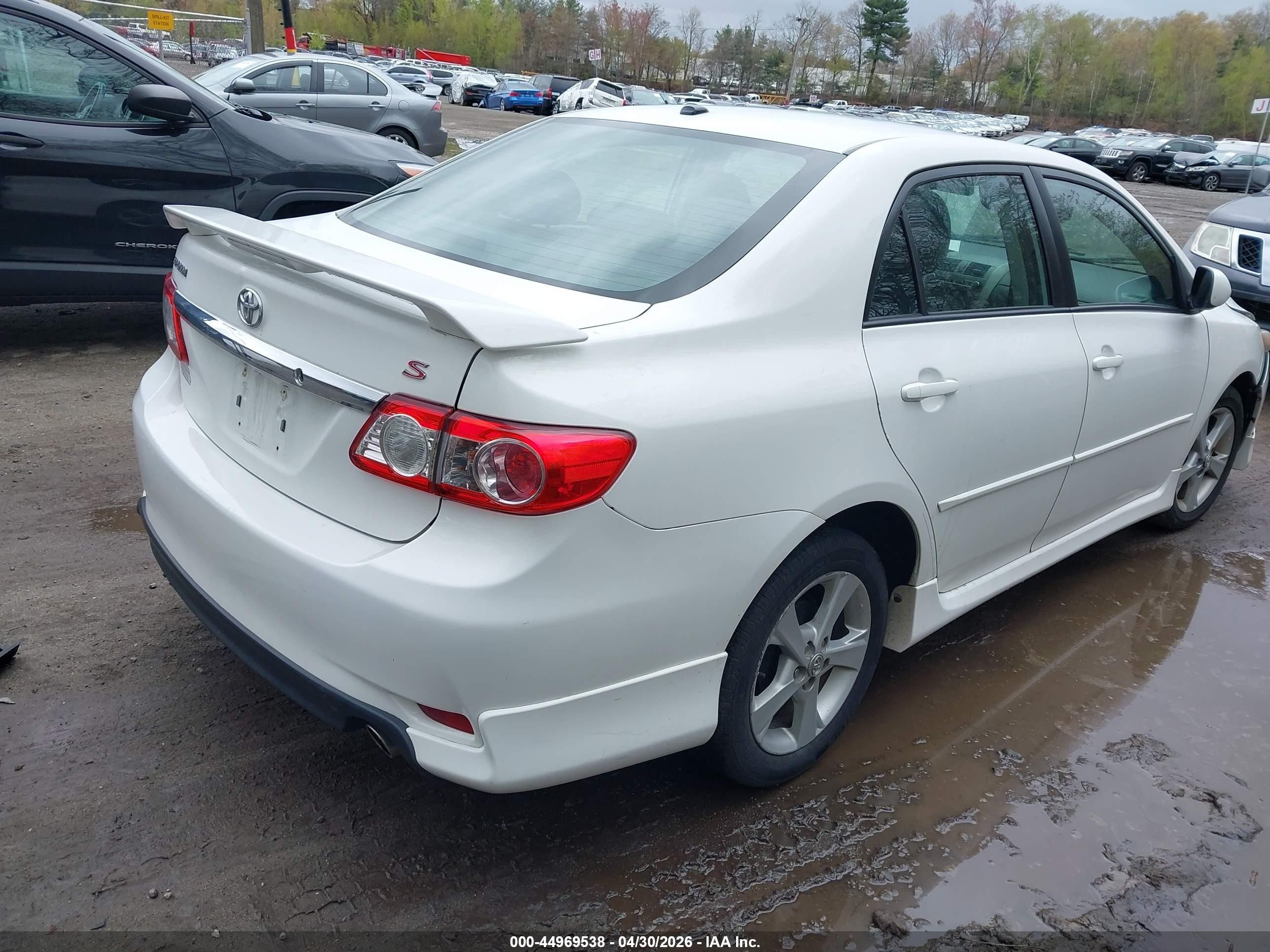 2011 Toyota Corolla S White vin: 2T1BU4EE9BC714954