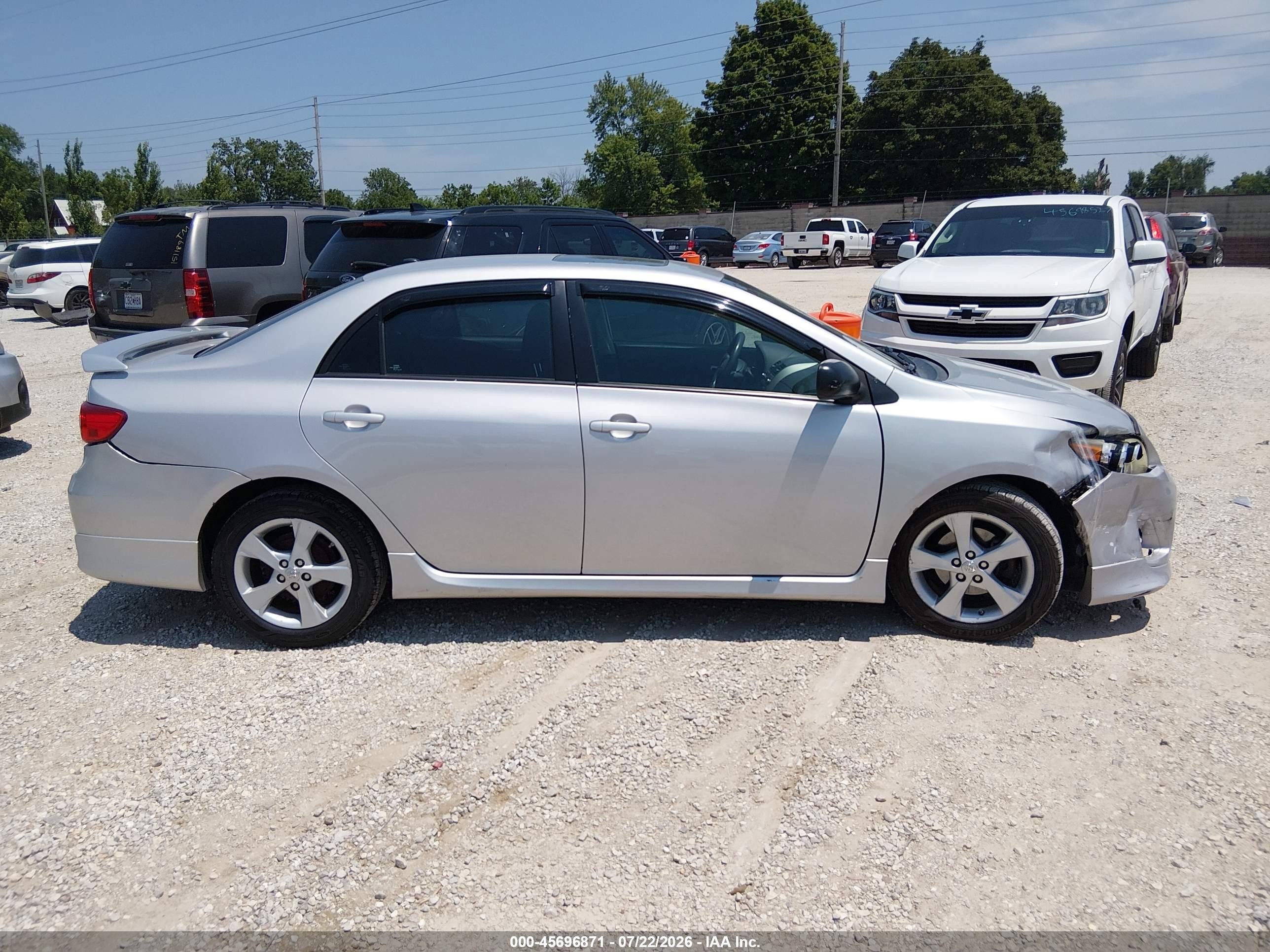 2011 Toyota Corolla S Silver vin: 2T1BU4EE9BC723170