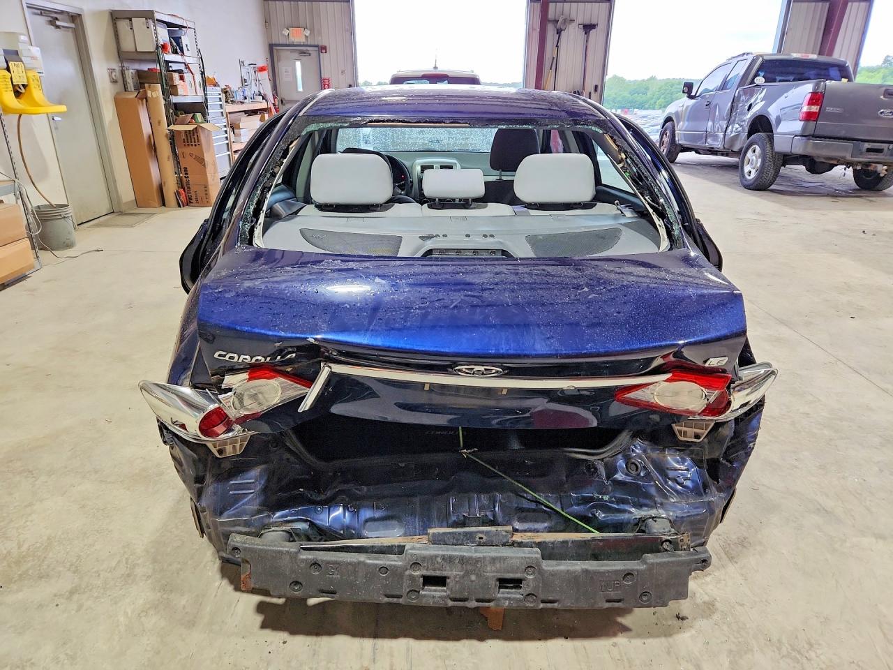 2011 Toyota Corolla Le Blue vin: 2T1BU4EE9BC734573