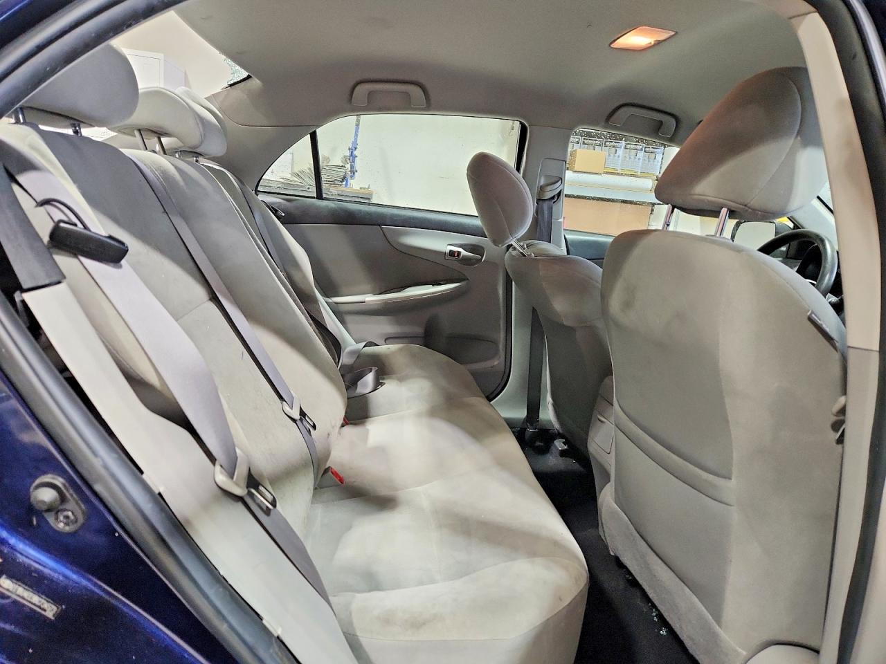 2011 Toyota Corolla Le Blue vin: 2T1BU4EE9BC734573
