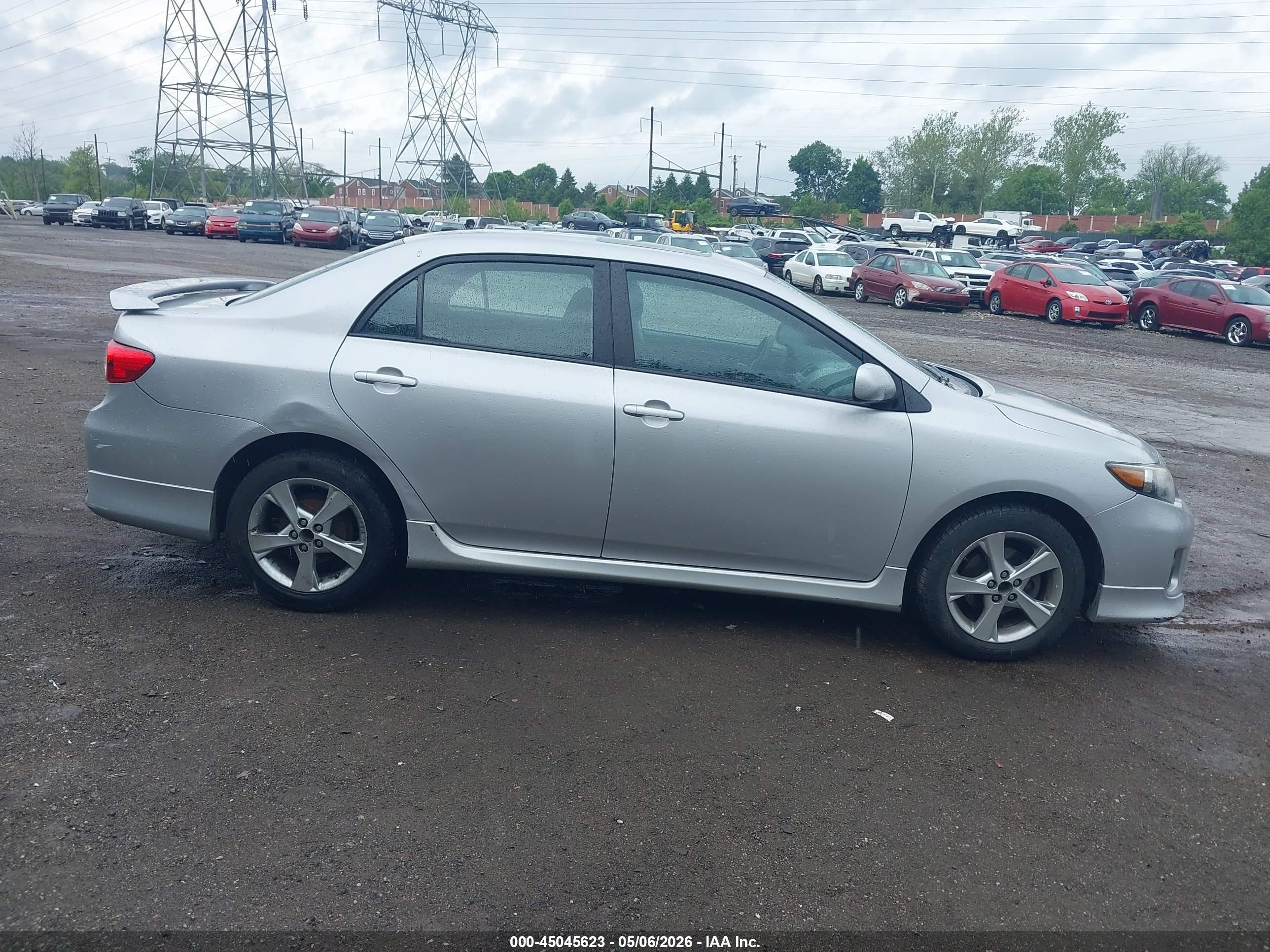 2011 Toyota Corolla S Silver vin: 2T1BU4EE9BC740115