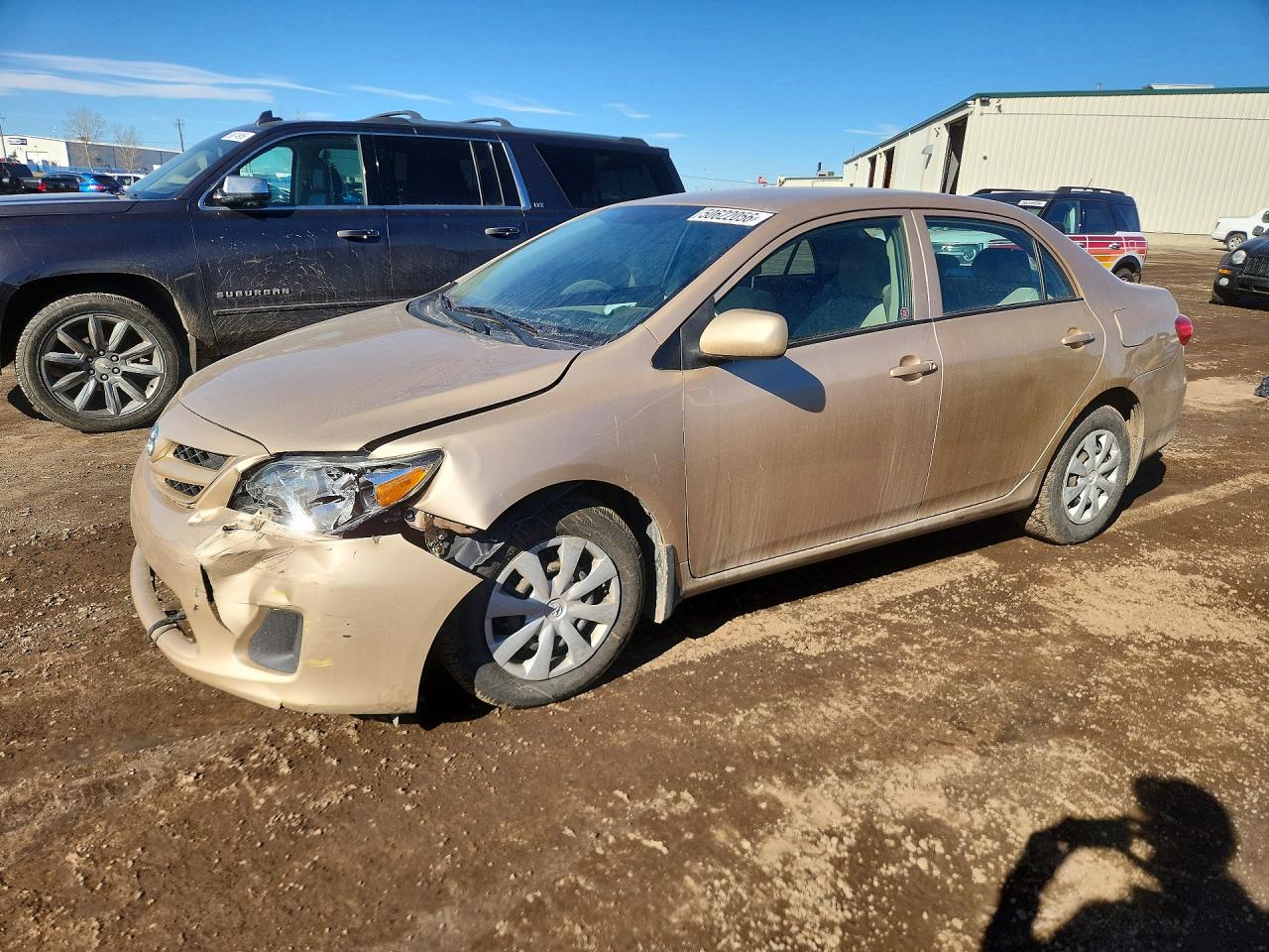 2011 Toyota Corolla Base Gold vin: 2T1BU4EE9BC740521