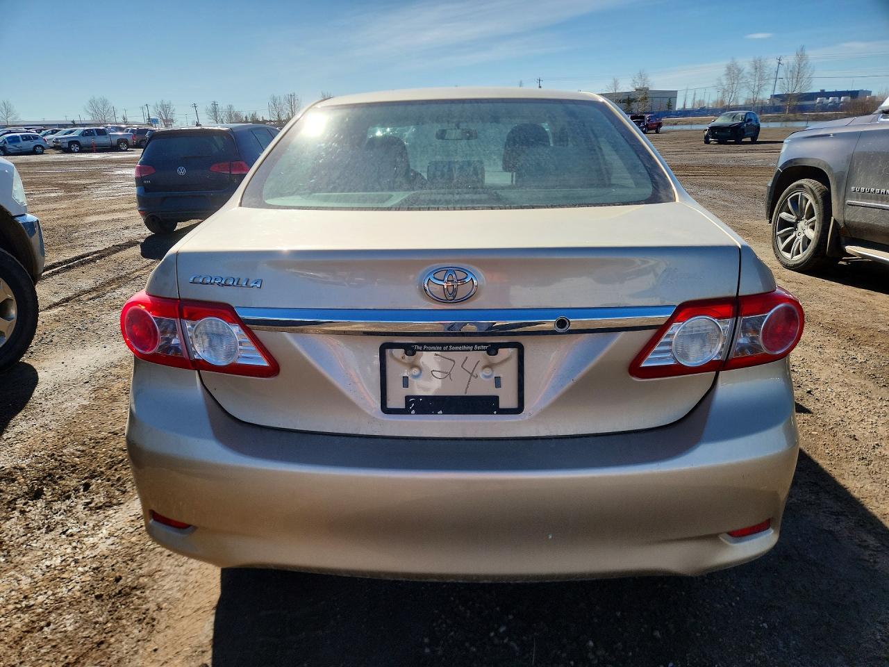 2011 Toyota Corolla Base Gold vin: 2T1BU4EE9BC740521