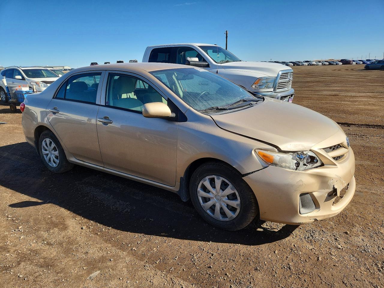 2011 Toyota Corolla Base Gold vin: 2T1BU4EE9BC740521