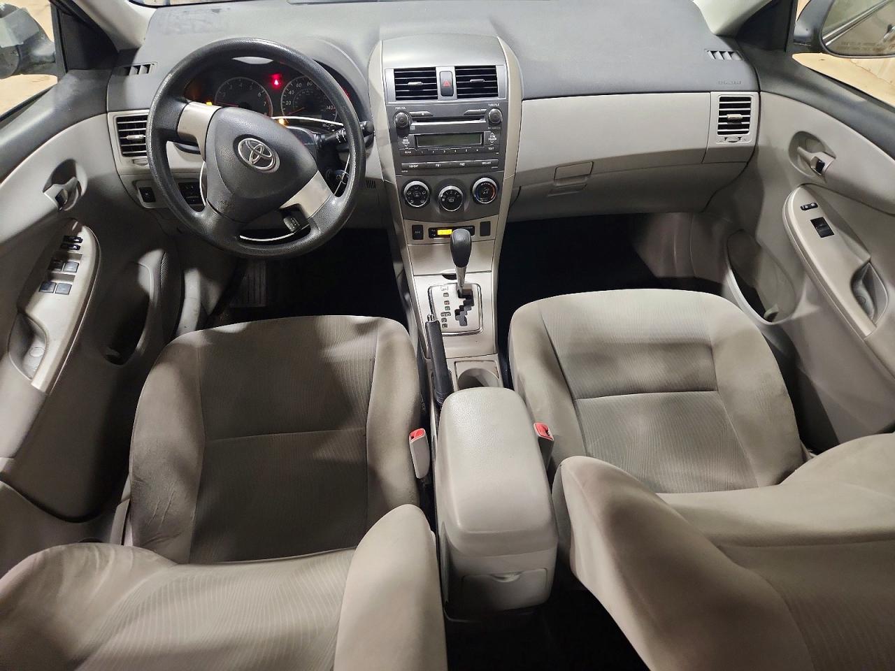 2011 Toyota Corolla Le Серый vin: 2T1BU4EE9BC750322