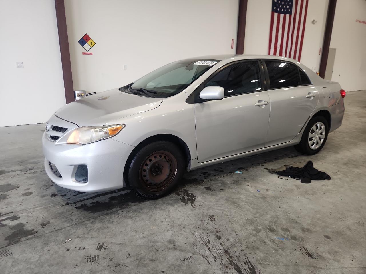 2011 Toyota Corolla Le Silver vin: 2T1BU4EE9BC752295