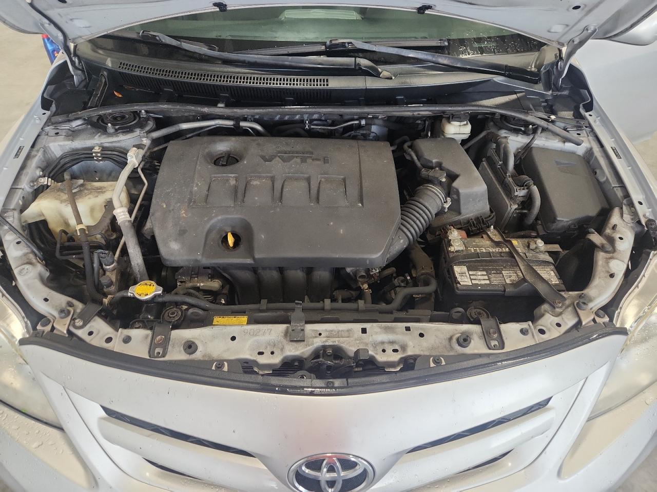 2011 Toyota Corolla Le Silver vin: 2T1BU4EE9BC752295