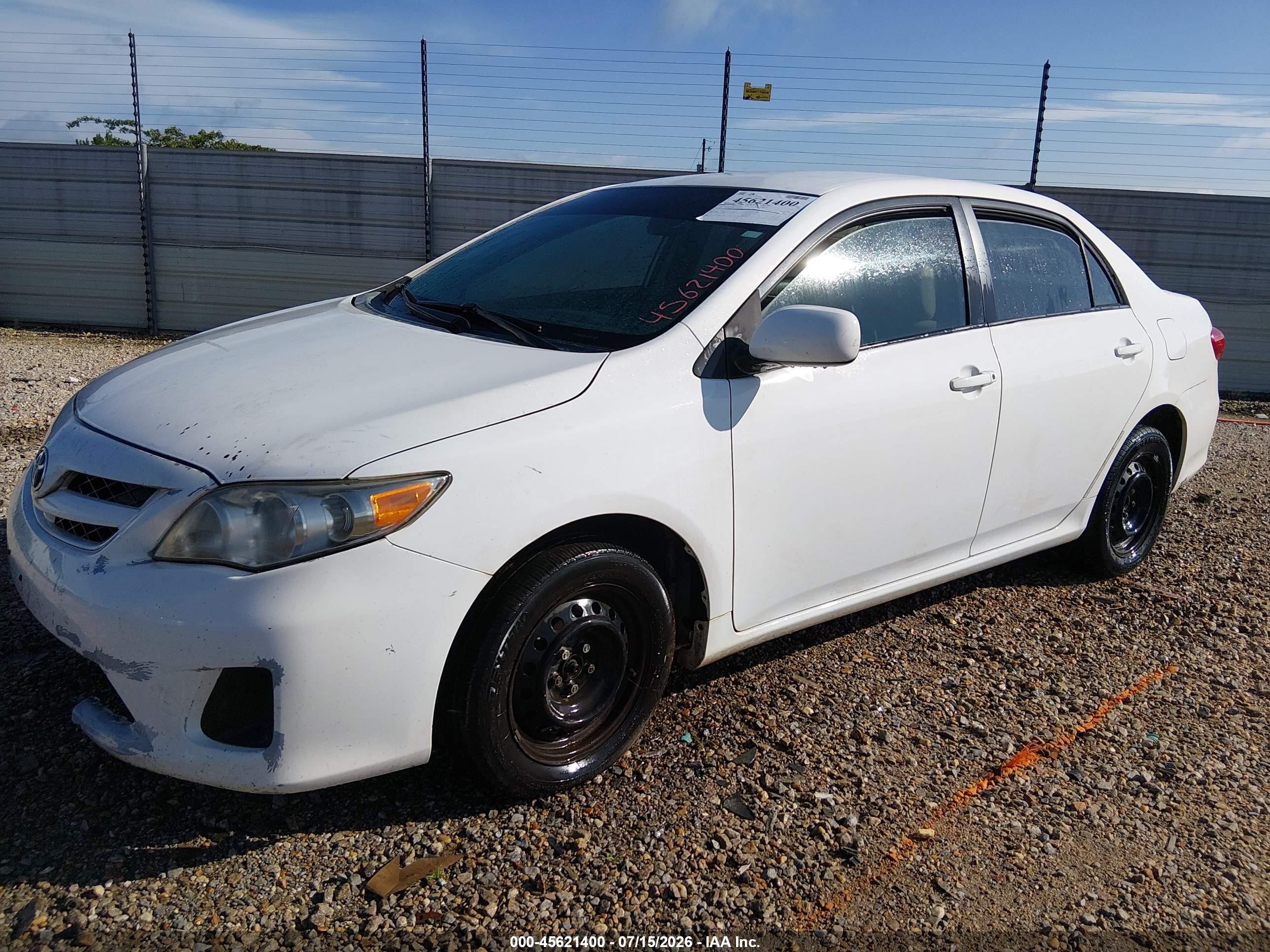 2011 Toyota Corolla Le White vin: 2T1BU4EE9BC753785