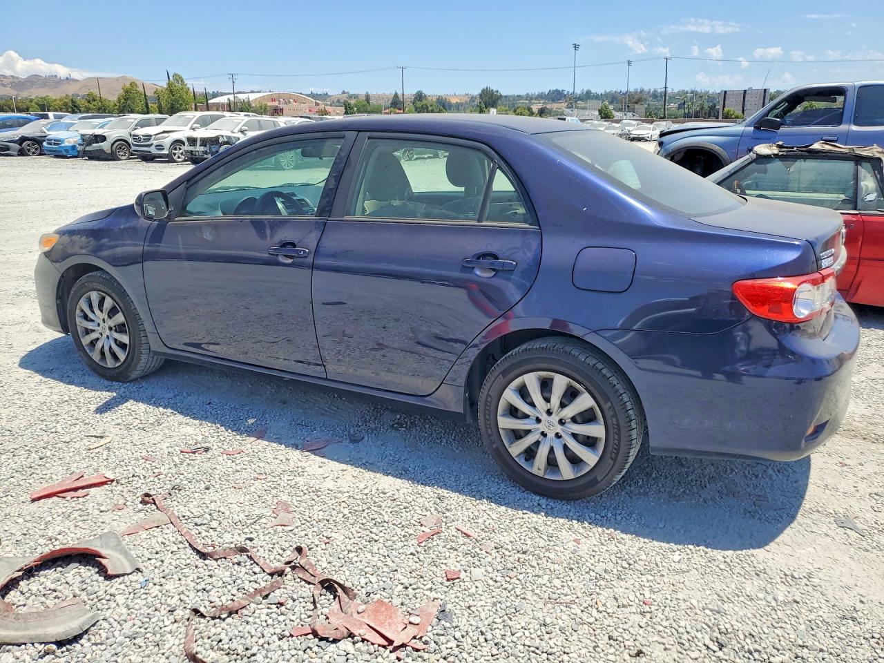 2012 Toyota Corolla Le Blue vin: 2T1BU4EE9CC766618