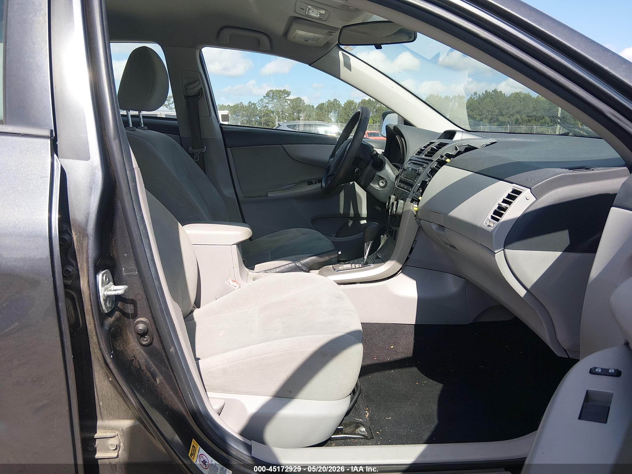2012 Toyota Corolla Le Gray vin: 2T1BU4EE9CC780258
