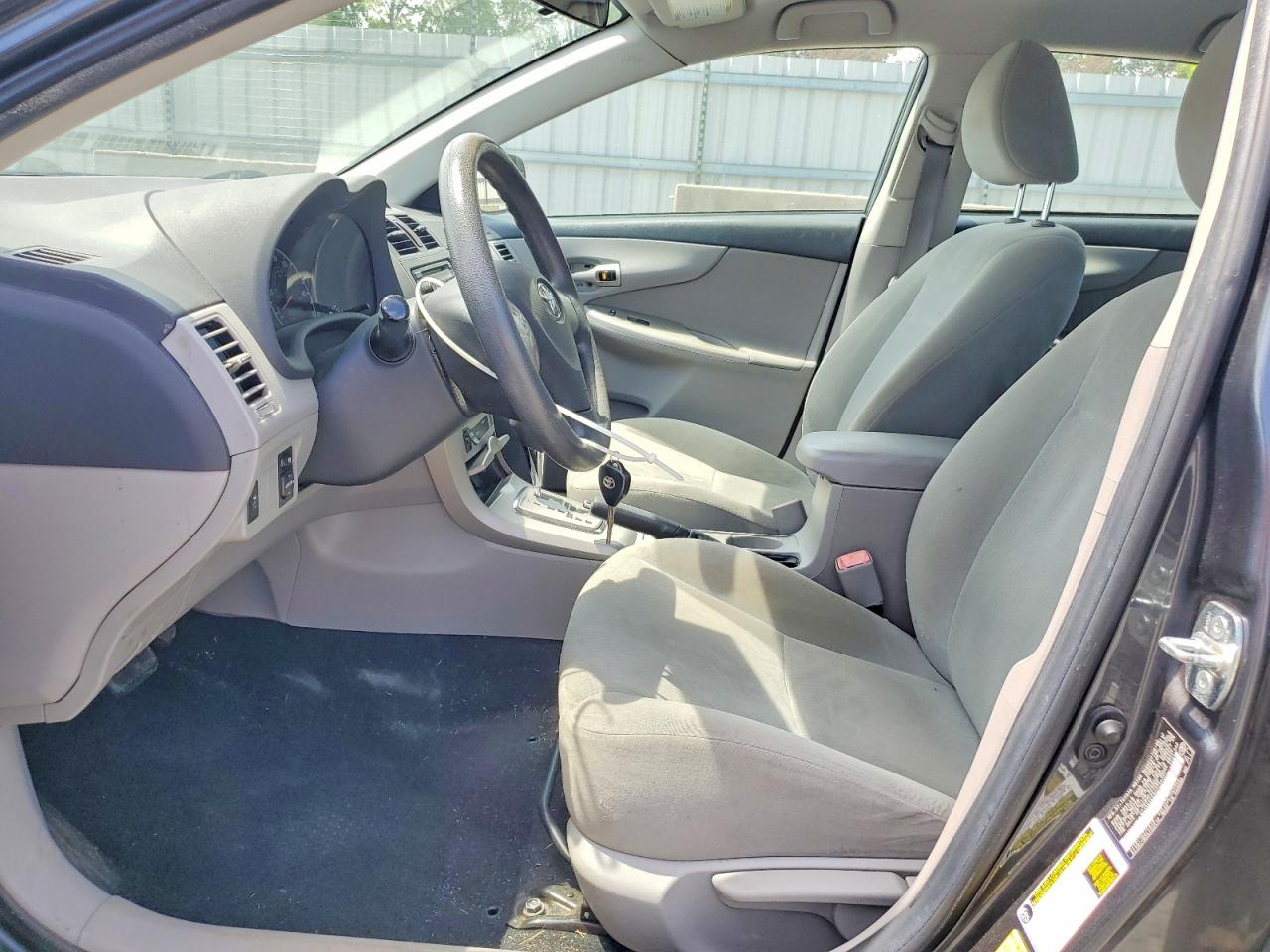 2012 Toyota Corolla Le Gray vin: 2T1BU4EE9CC796752