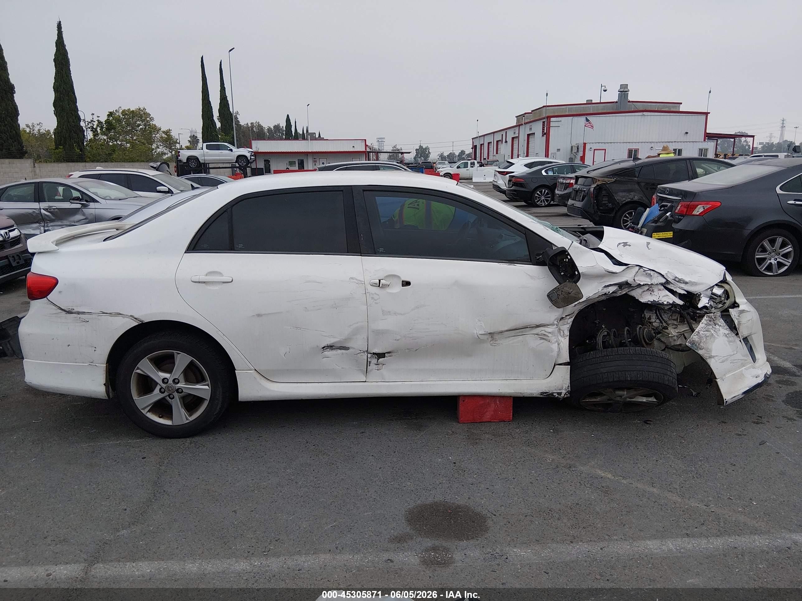 2012 Toyota Corolla S White vin: 2T1BU4EE9CC801450