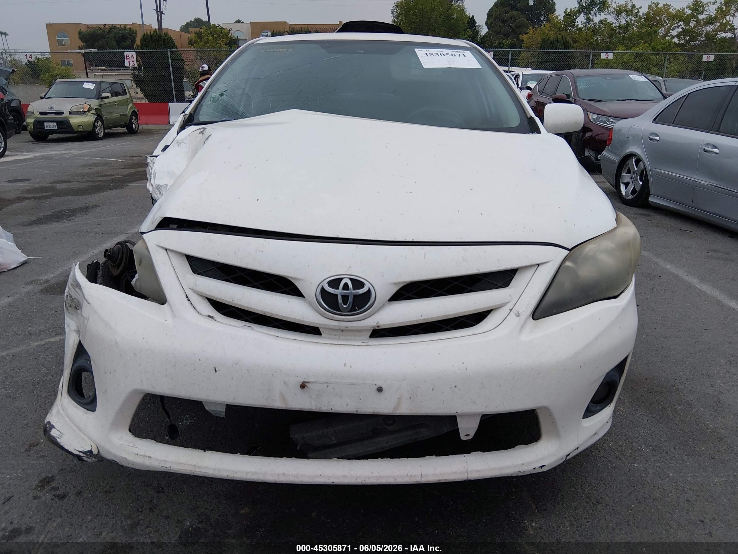 2012 Toyota Corolla S White vin: 2T1BU4EE9CC801450