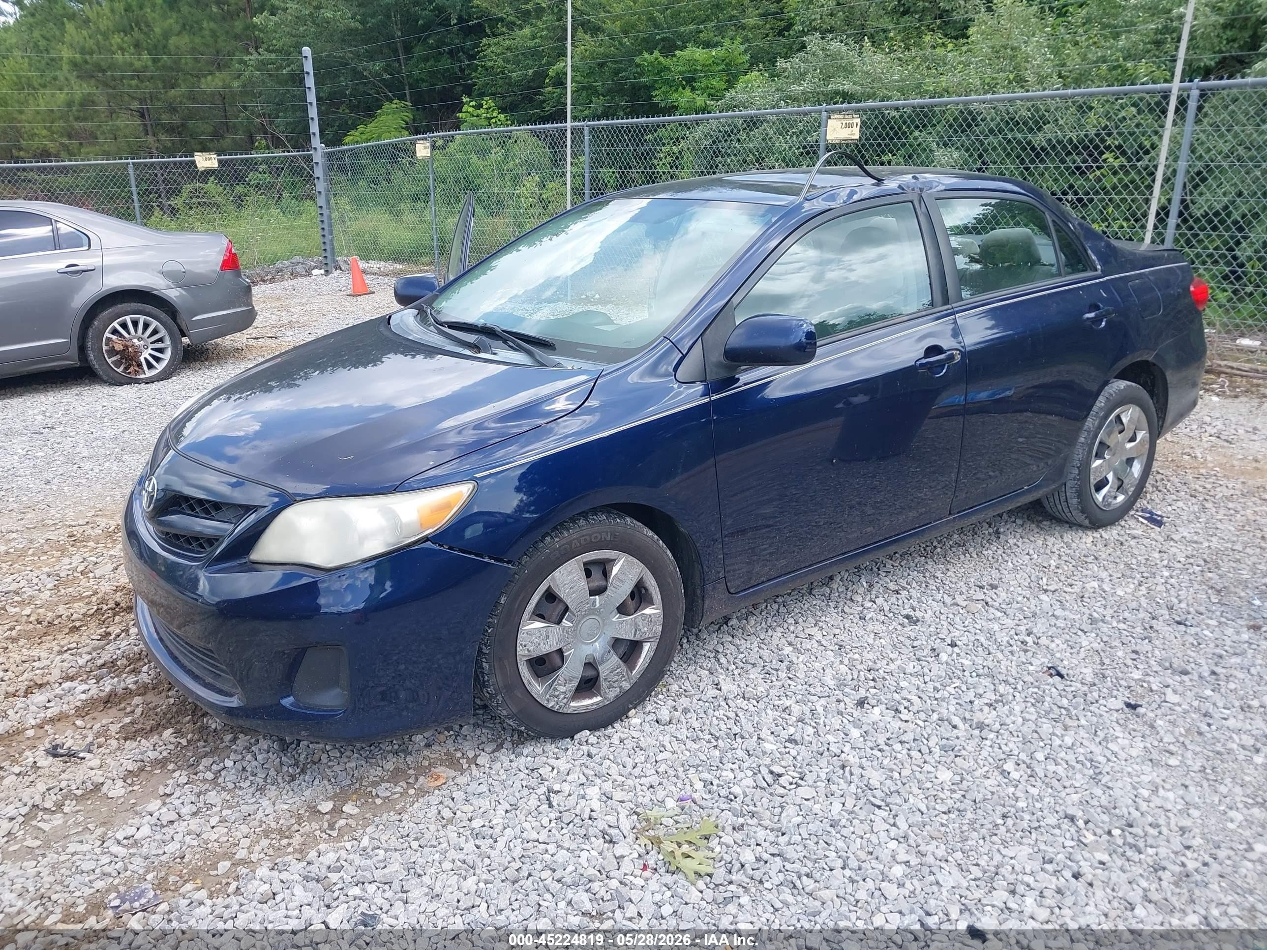 2012 Toyota Corolla Le Blue vin: 2T1BU4EE9CC828731