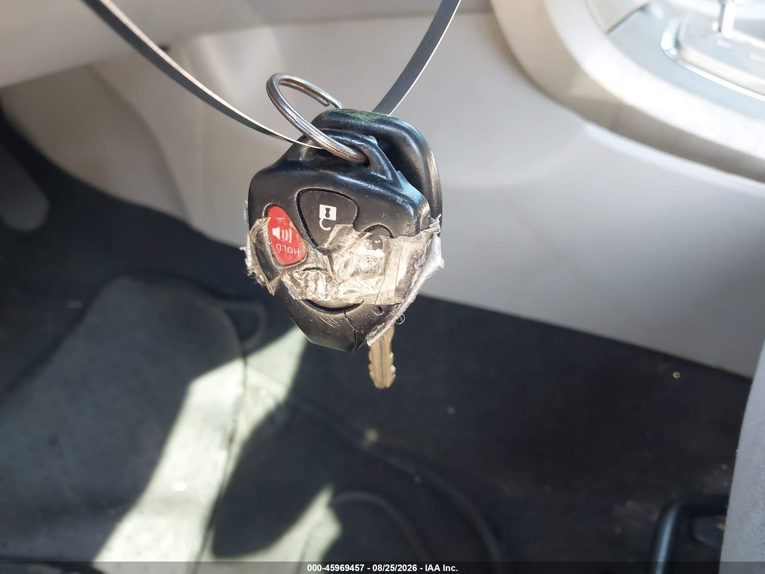 2012 Toyota Corolla Le Silver vin: 2T1BU4EE9CC829474