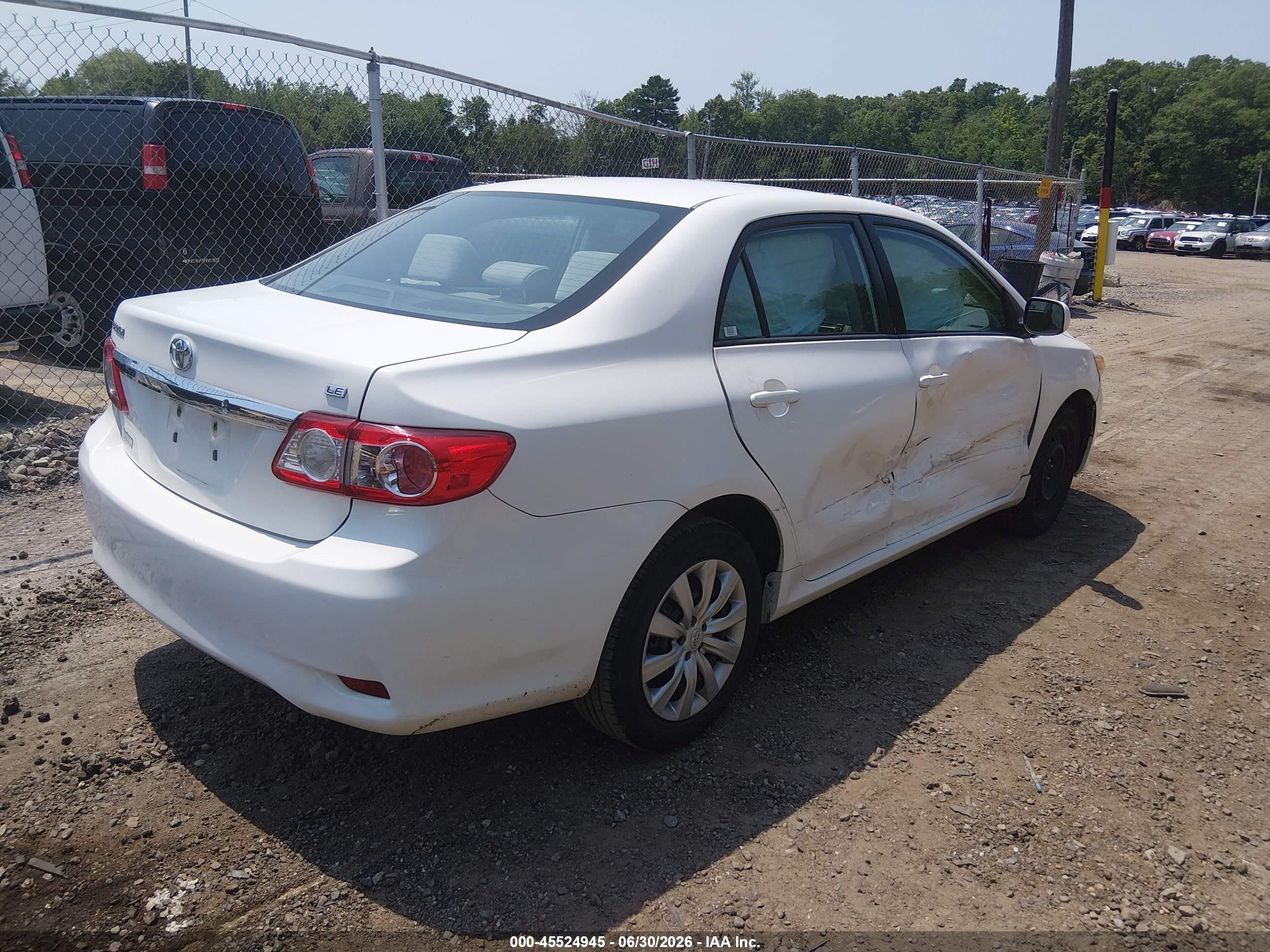2012 Toyota Corolla Le White vin: 2T1BU4EE9CC832522