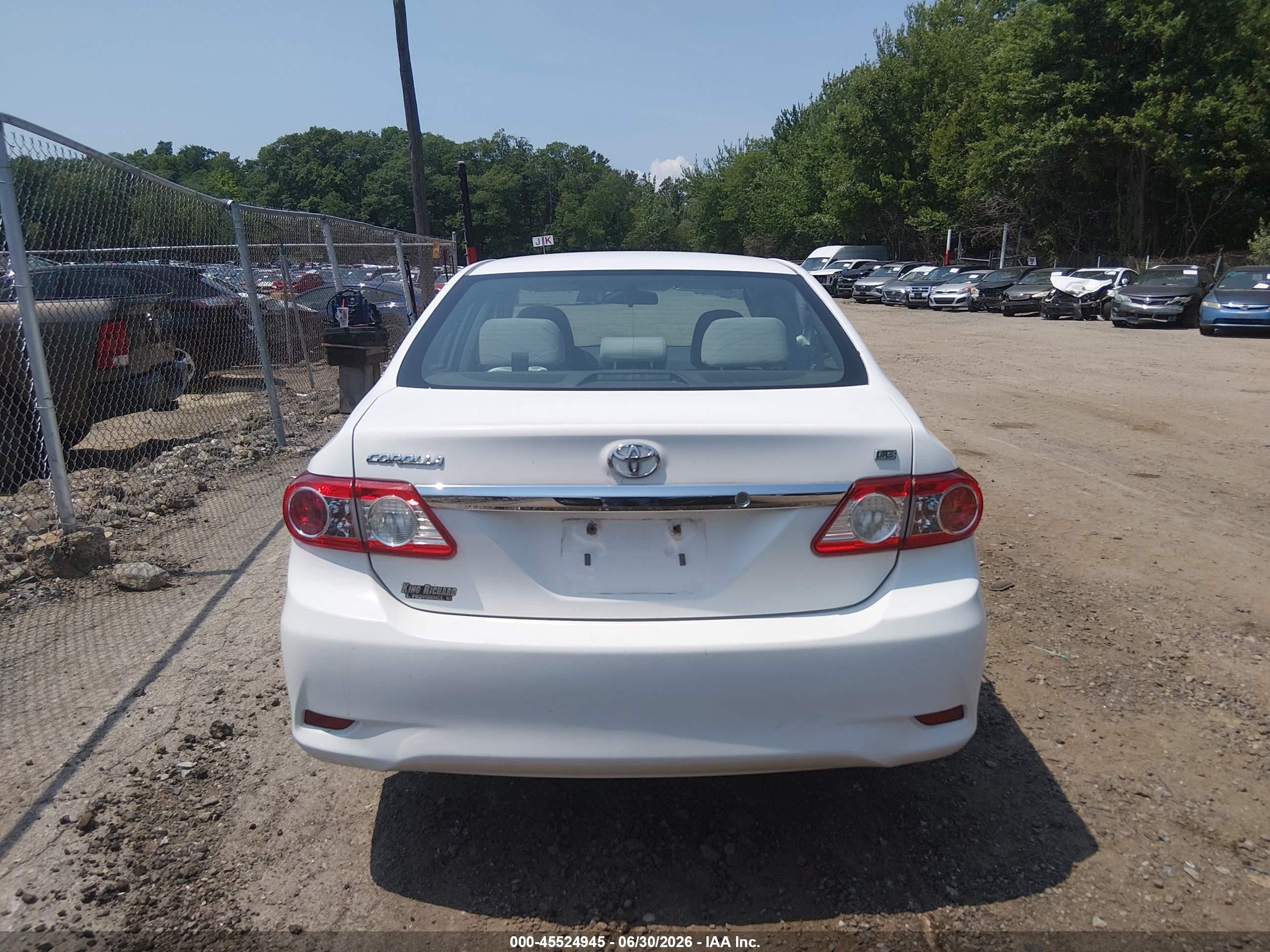 2012 Toyota Corolla Le White vin: 2T1BU4EE9CC832522