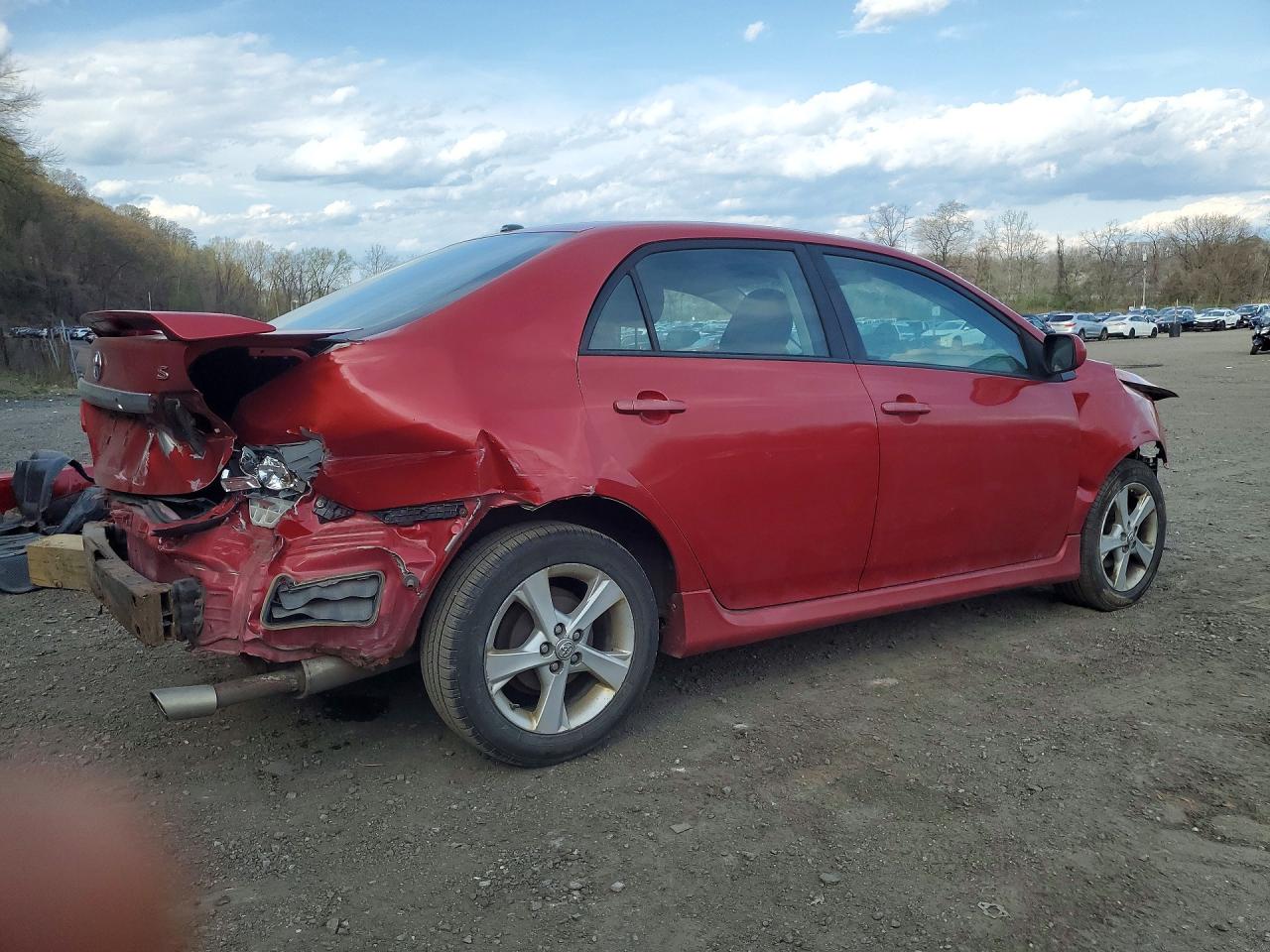 2012 Toyota Corolla S Red vin: 2T1BU4EE9CC851913