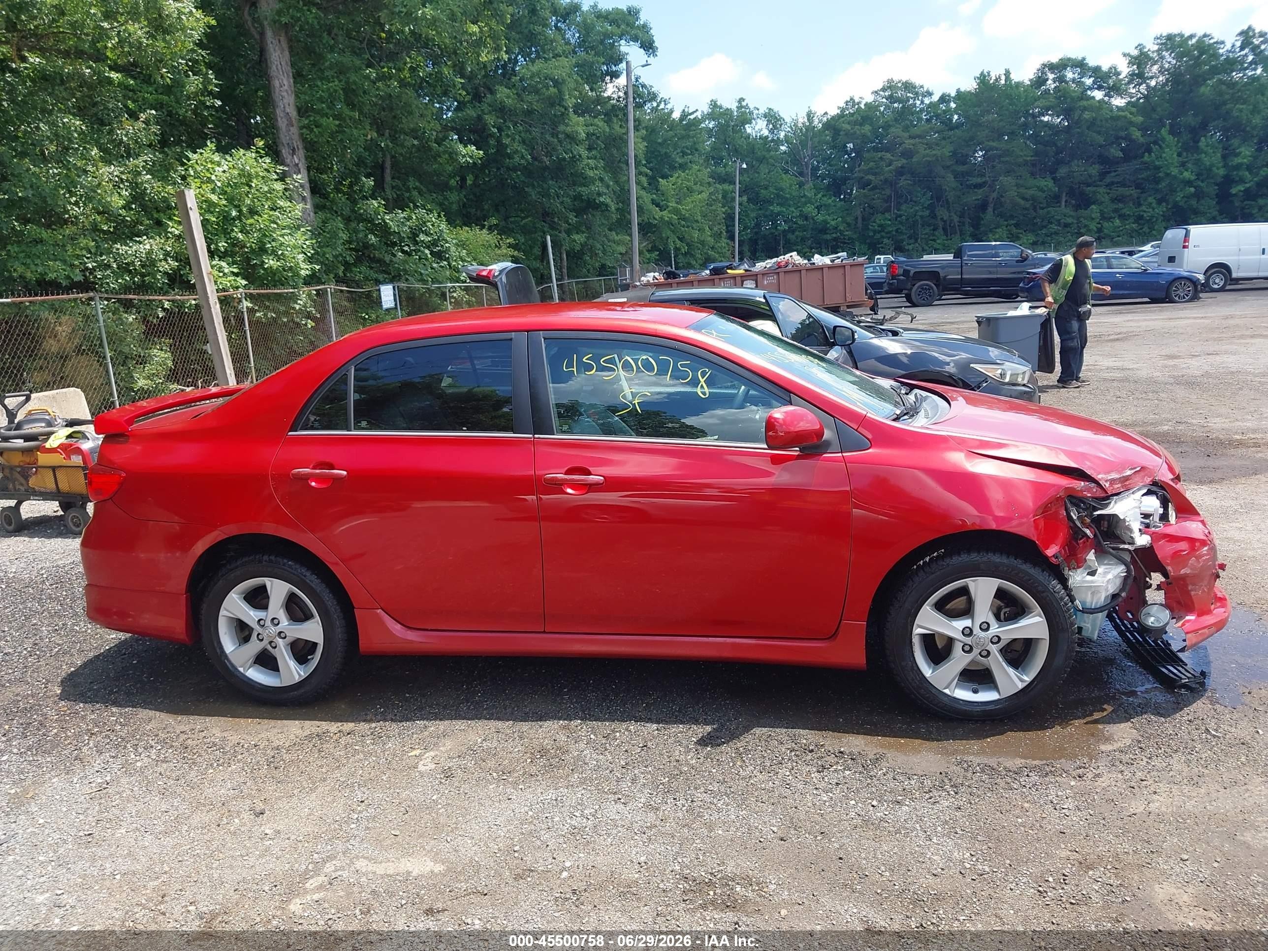 2012 Toyota Corolla S Red vin: 2T1BU4EE9CC854553
