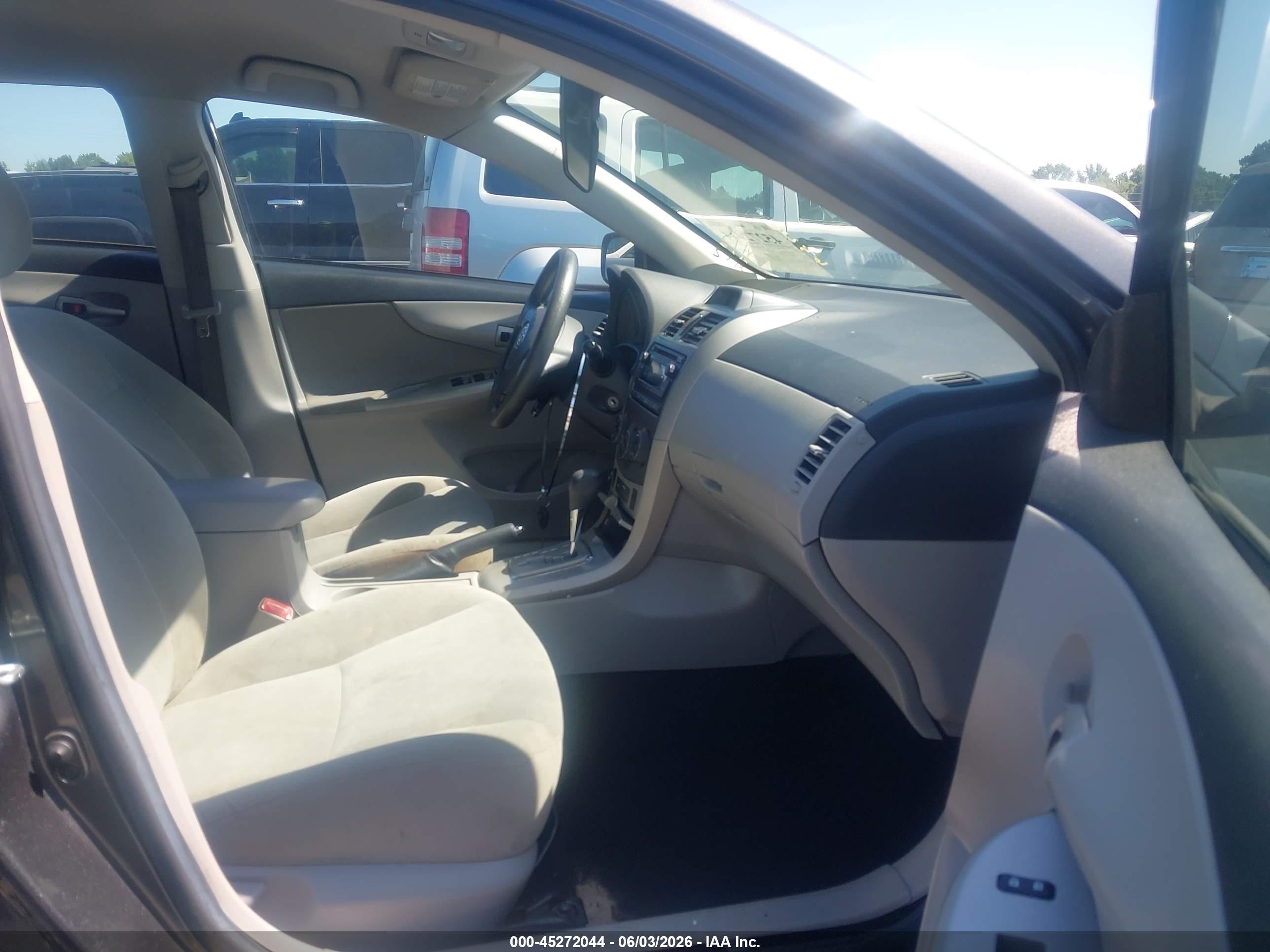 2012 Toyota Corolla Le Gray vin: 2T1BU4EE9CC870641