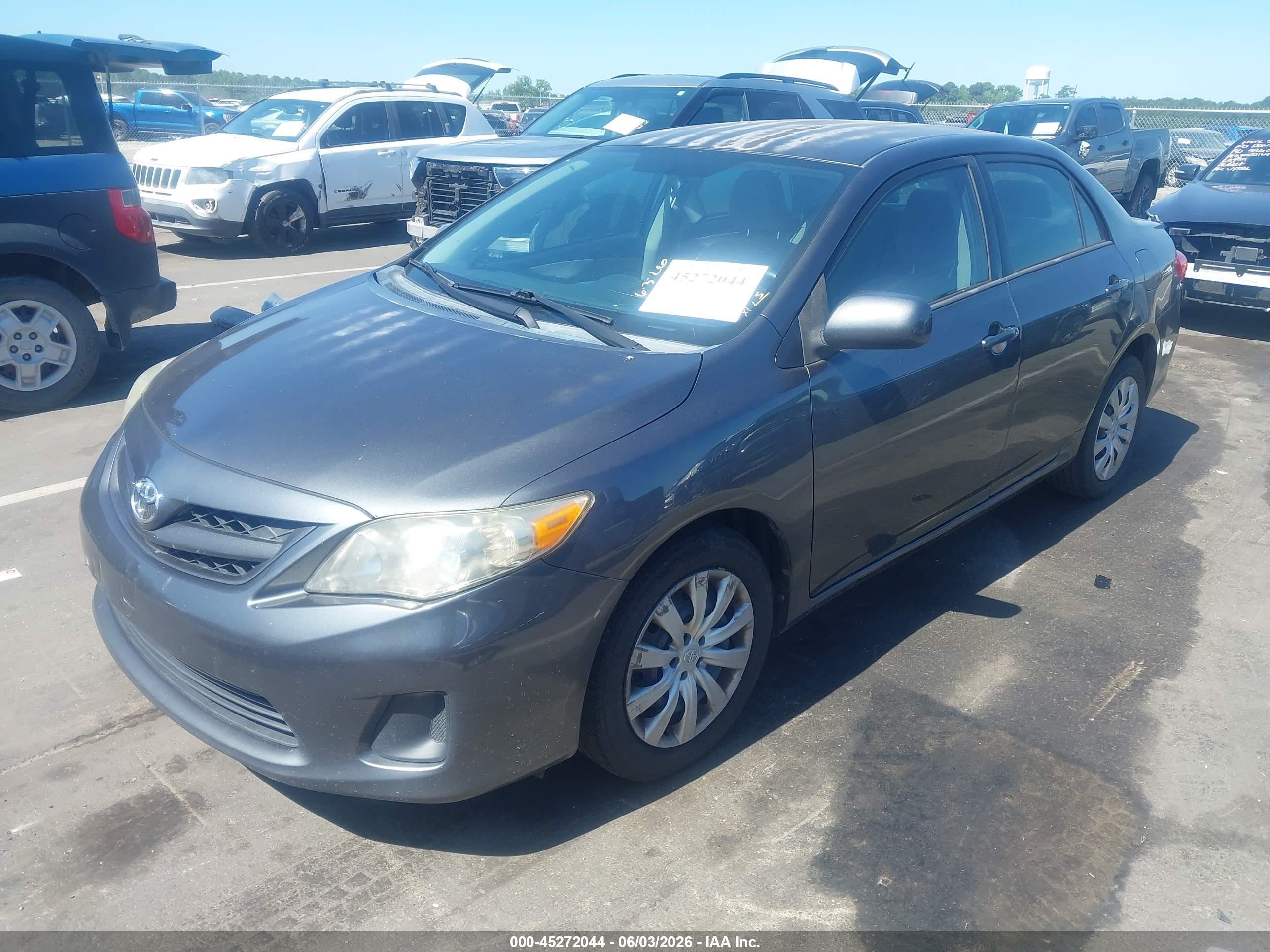 2012 Toyota Corolla Le Gray vin: 2T1BU4EE9CC870641