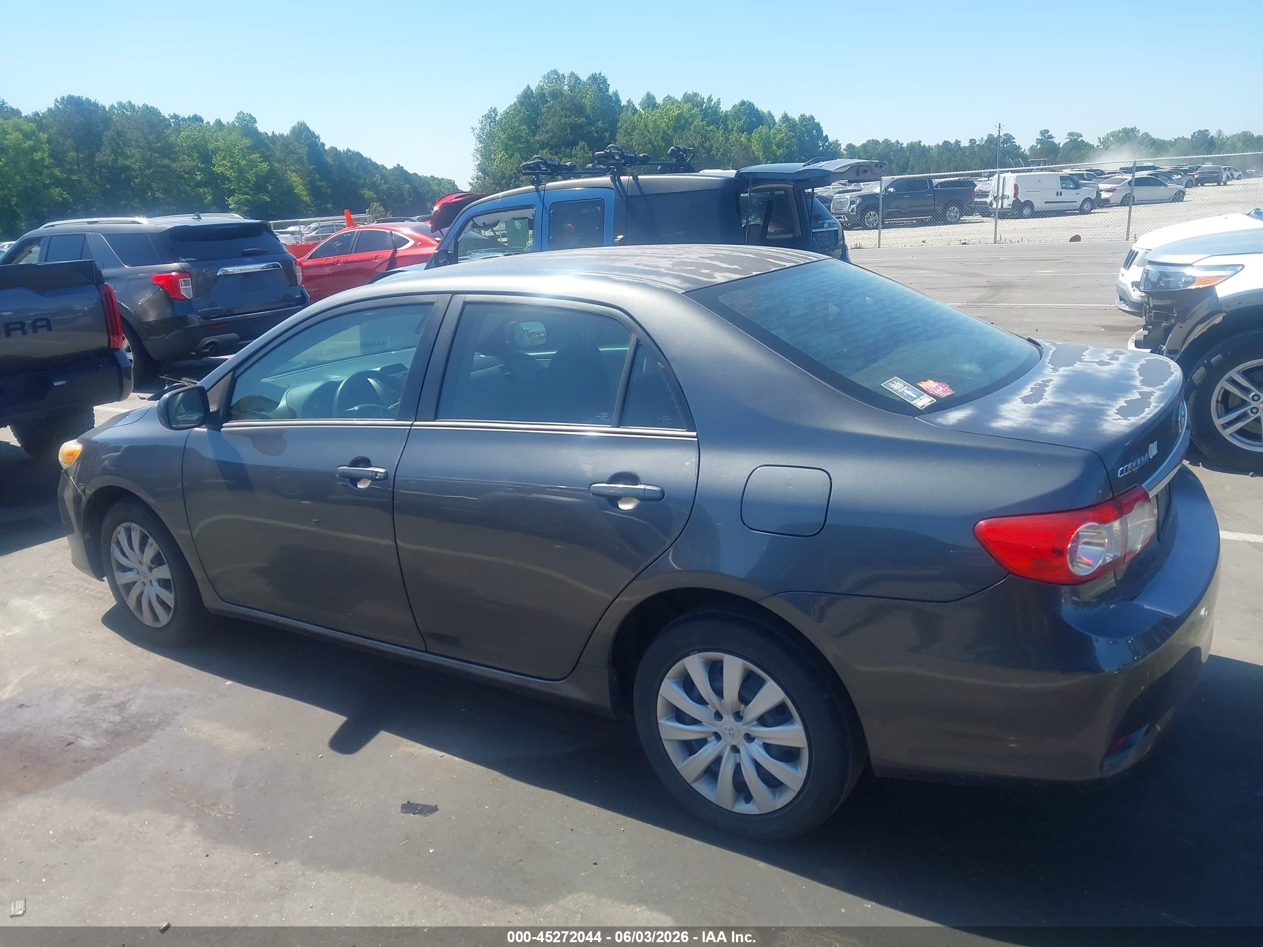 2012 Toyota Corolla Le Gray vin: 2T1BU4EE9CC870641