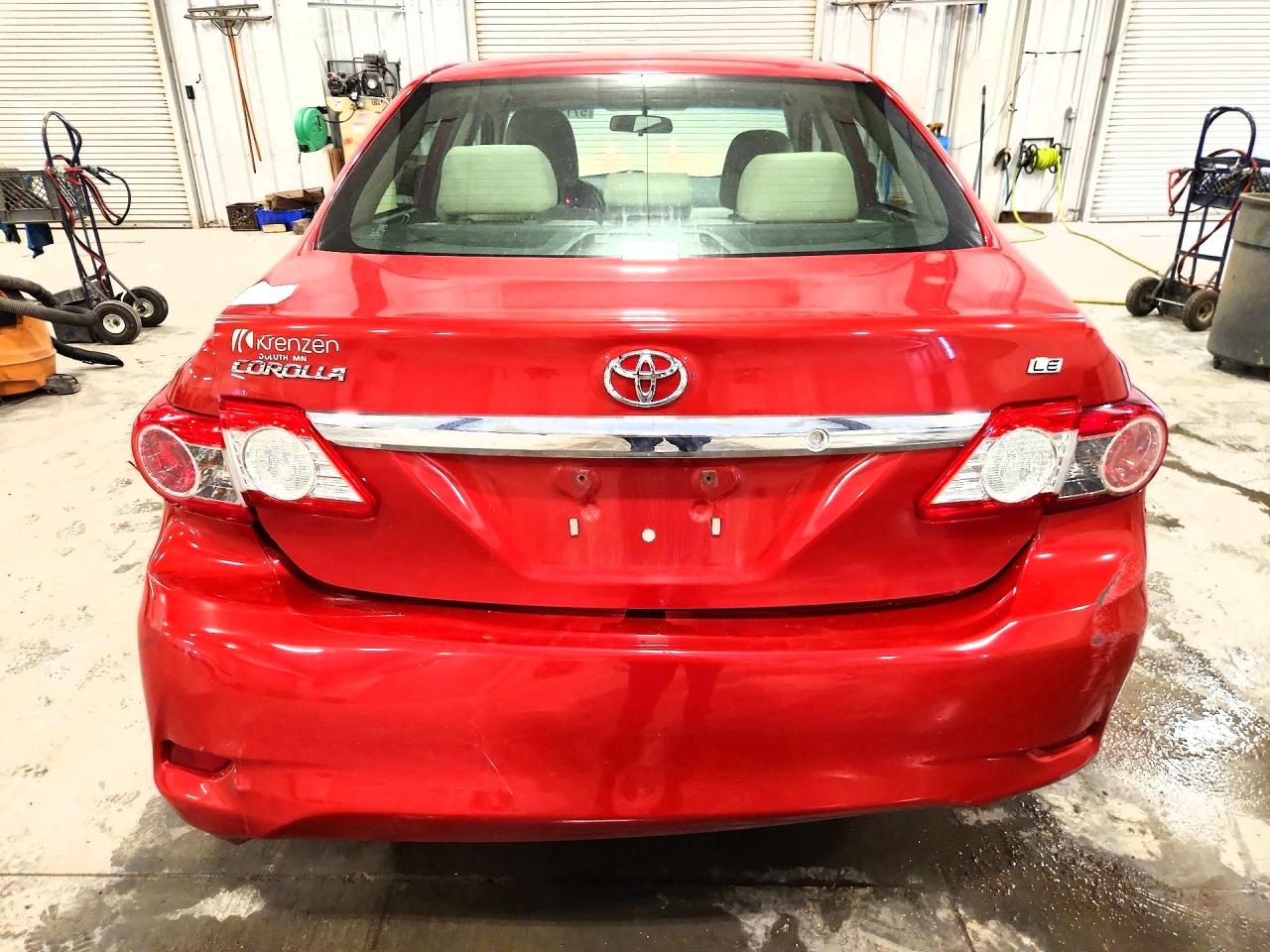 2012 Toyota Corolla Le Red vin: 2T1BU4EE9CC875435