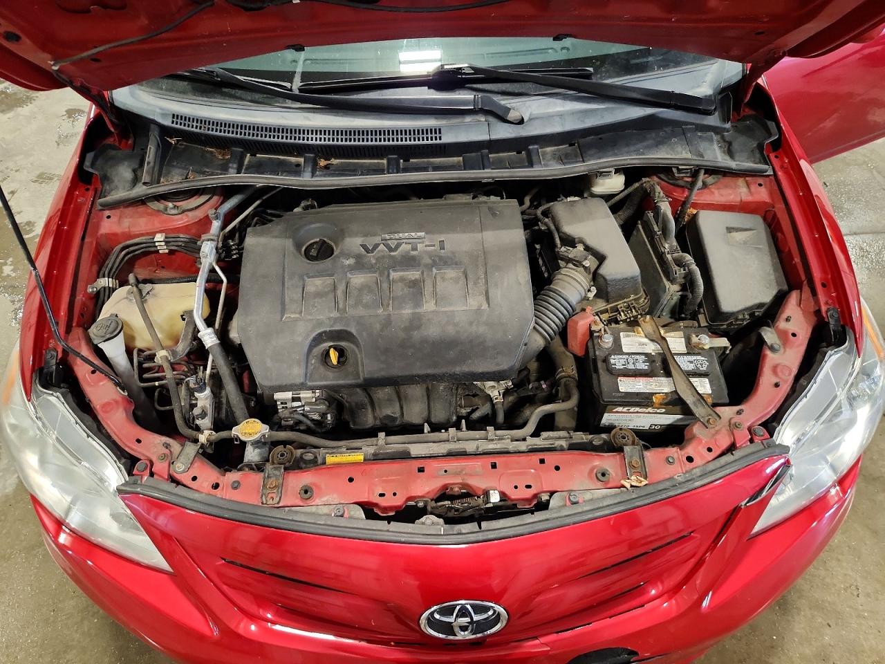 2012 Toyota Corolla Le Red vin: 2T1BU4EE9CC875435