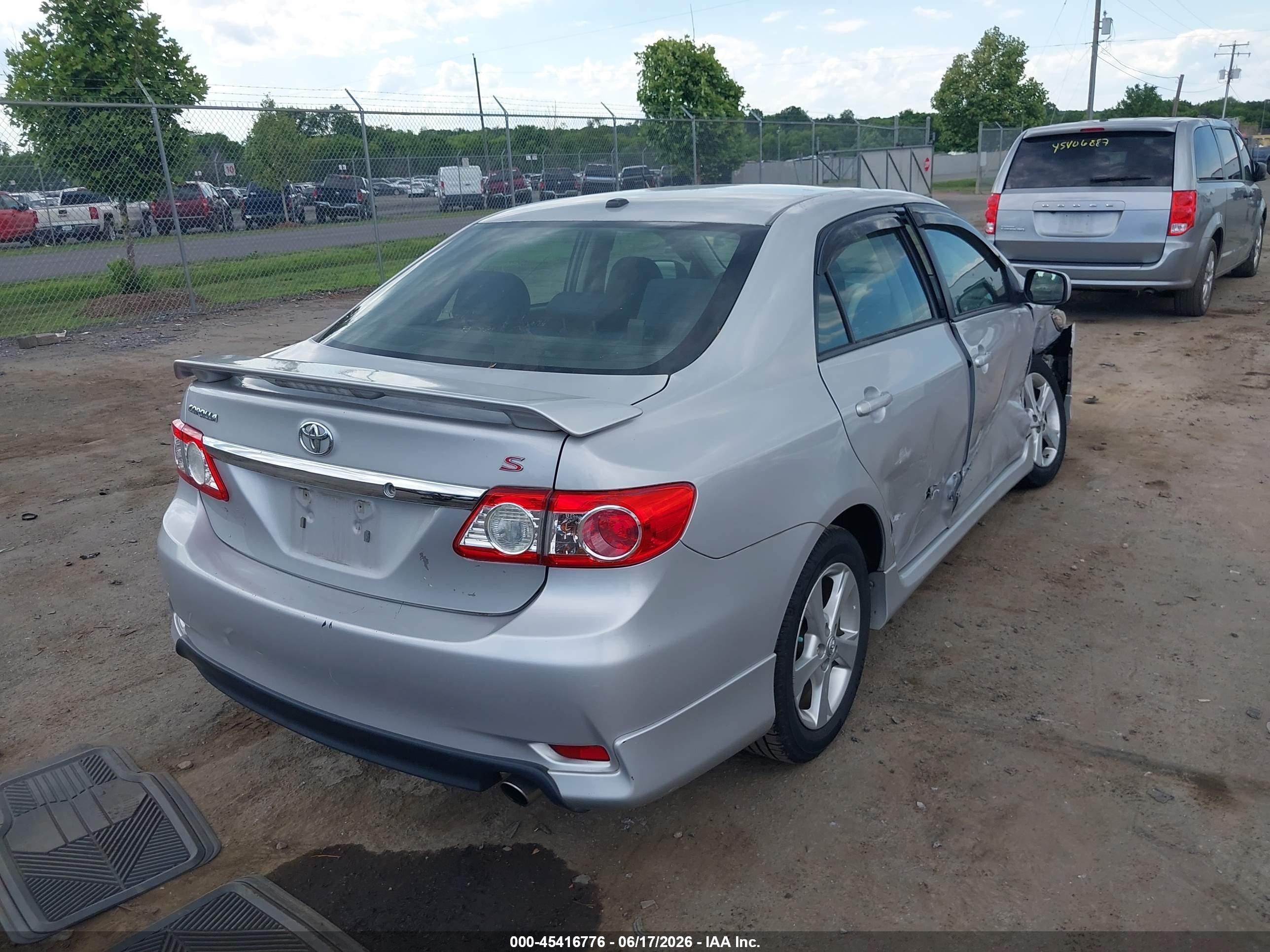 2012 Toyota Corolla S Silver vin: 2T1BU4EE9CC880537