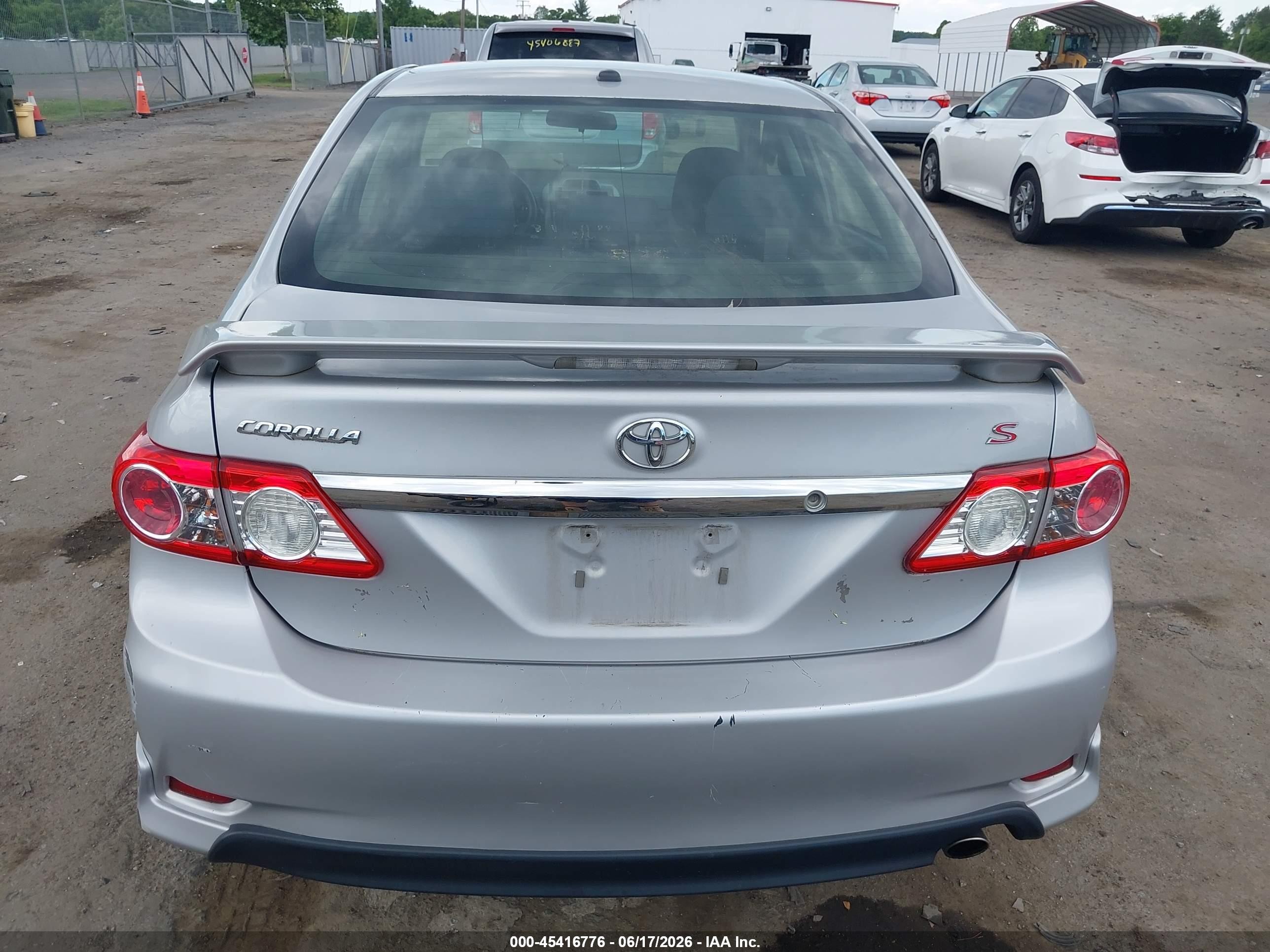 2012 Toyota Corolla S Silver vin: 2T1BU4EE9CC880537