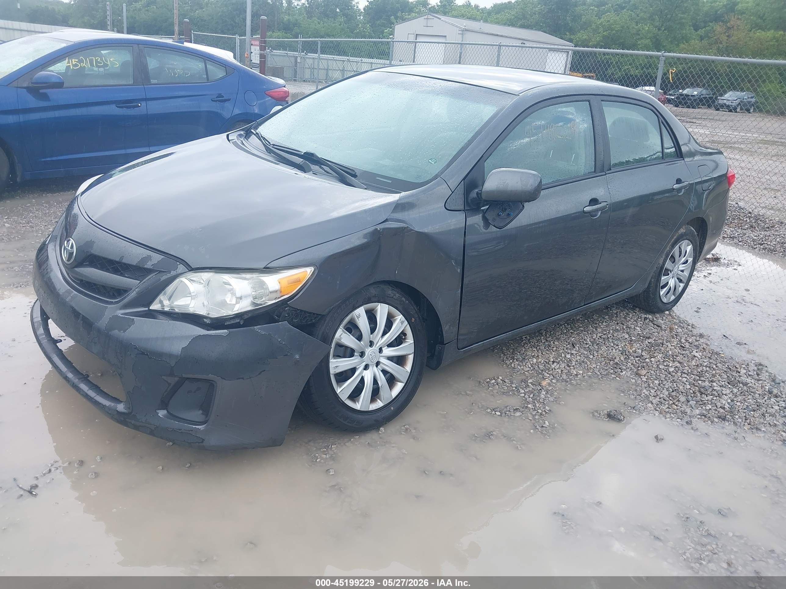 2012 Toyota Corolla Le Gray vin: 2T1BU4EE9CC888072