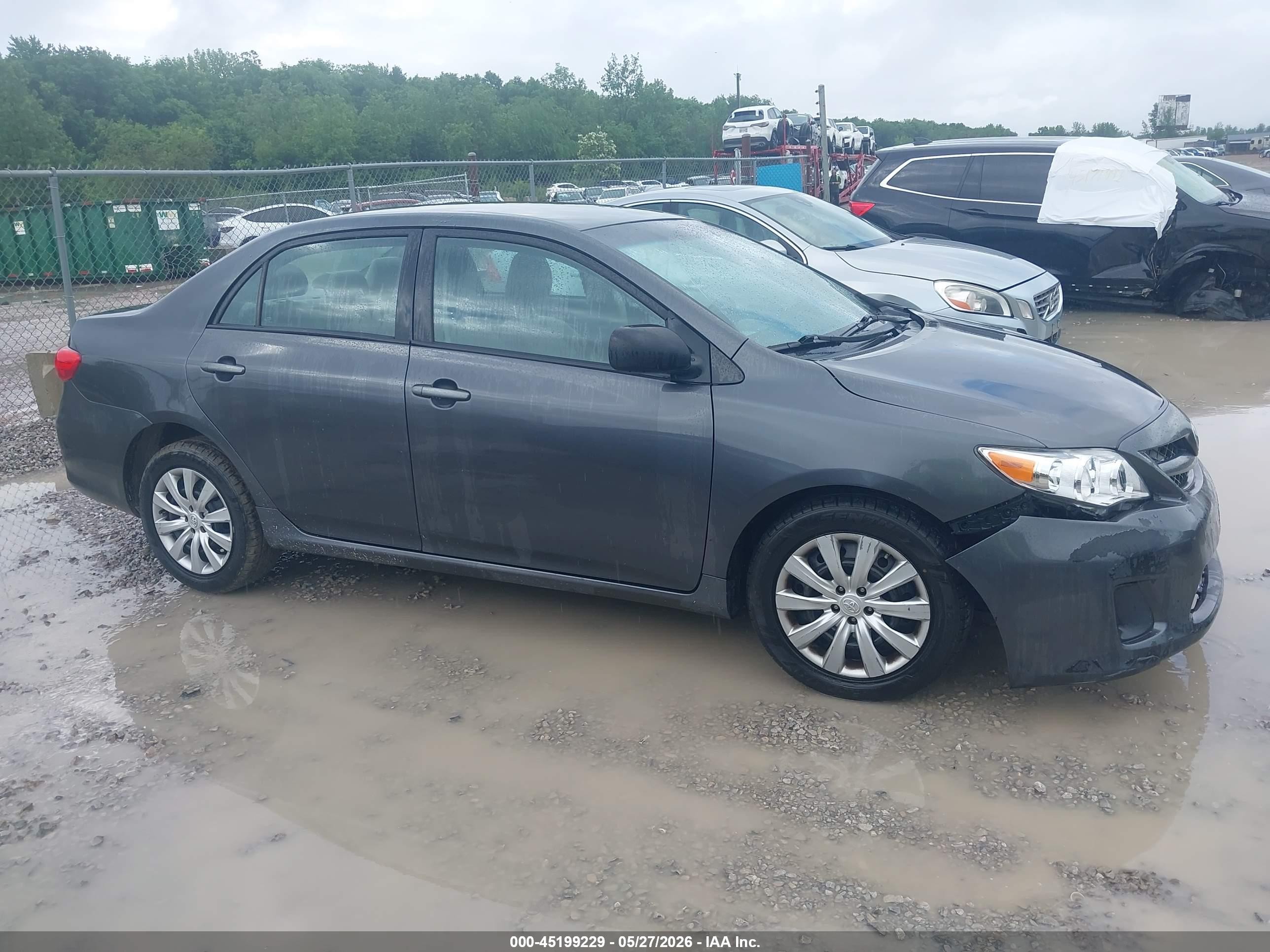 2012 Toyota Corolla Le Gray vin: 2T1BU4EE9CC888072